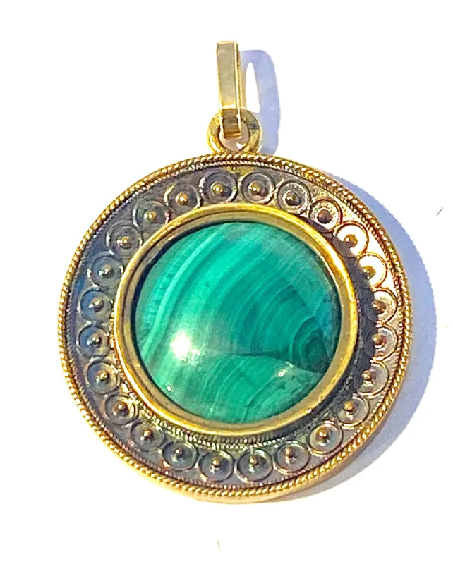 Pendentif Or jaune cabochon de Malachite sold by 58 Facettes