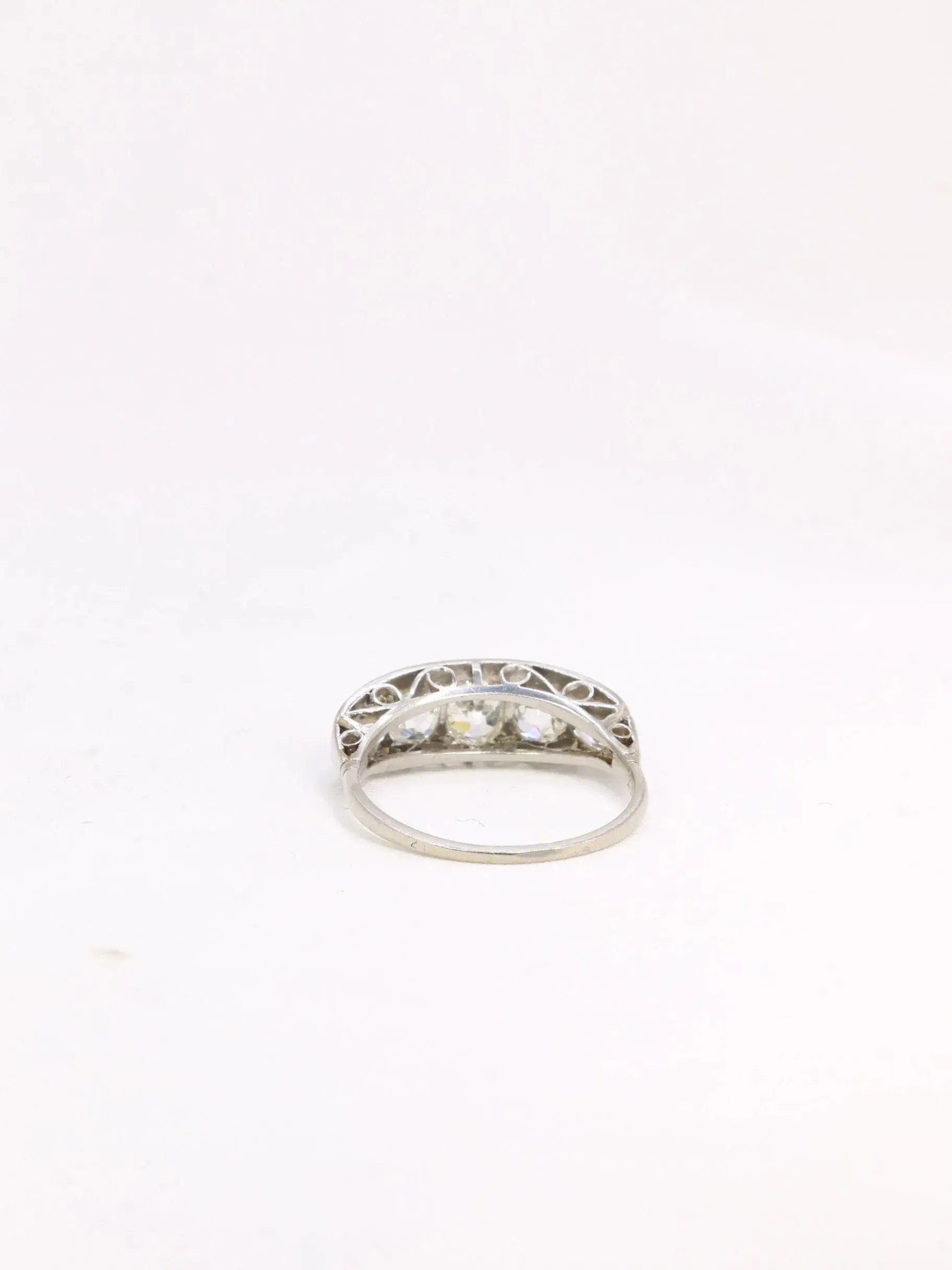 Bague jarretière Belle Époque platine et diamants taille ancienne sold by 58 Facettes product image thumbnail 5