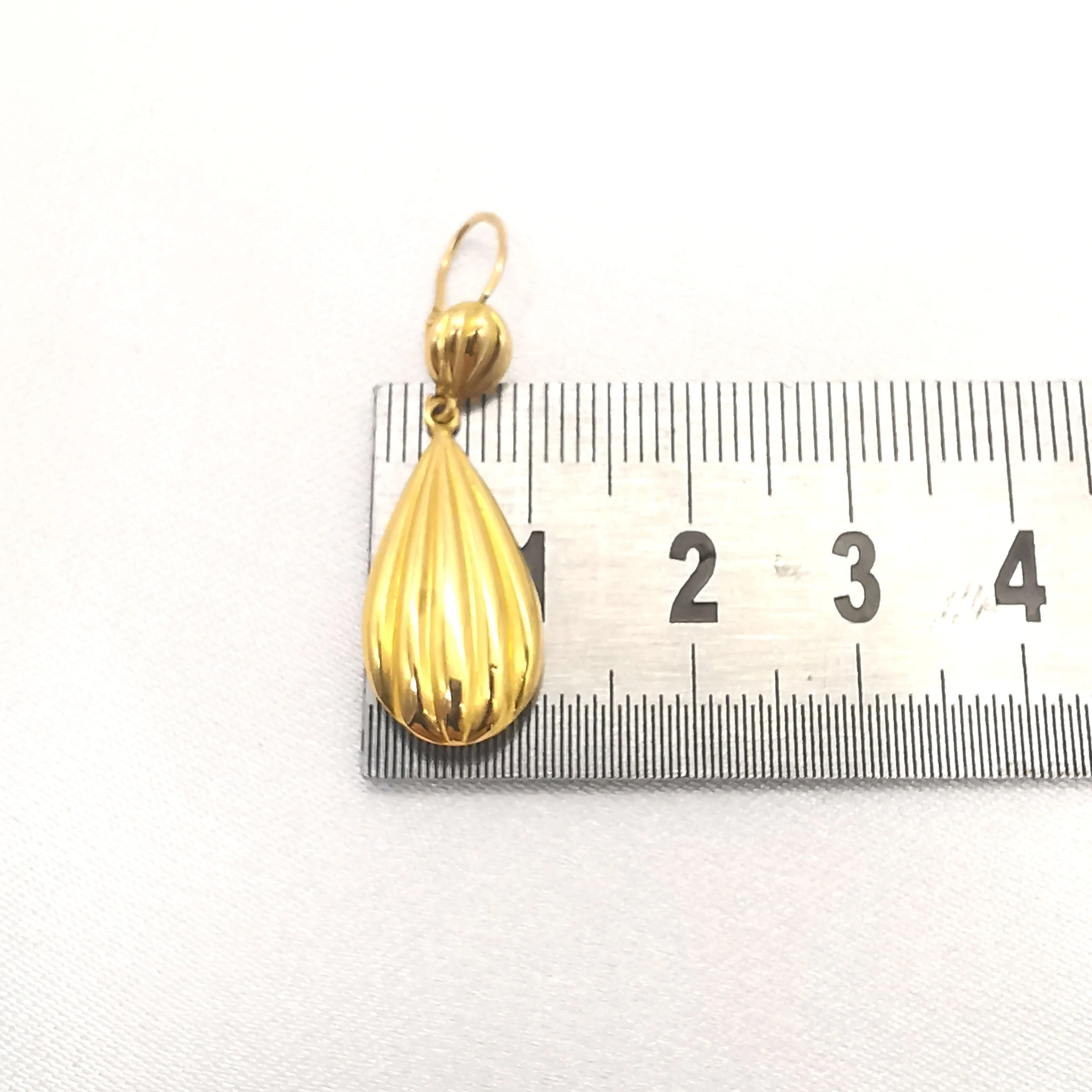 Boucles d'oreilles en or sold by 58 Facettes product image thumbnail 5