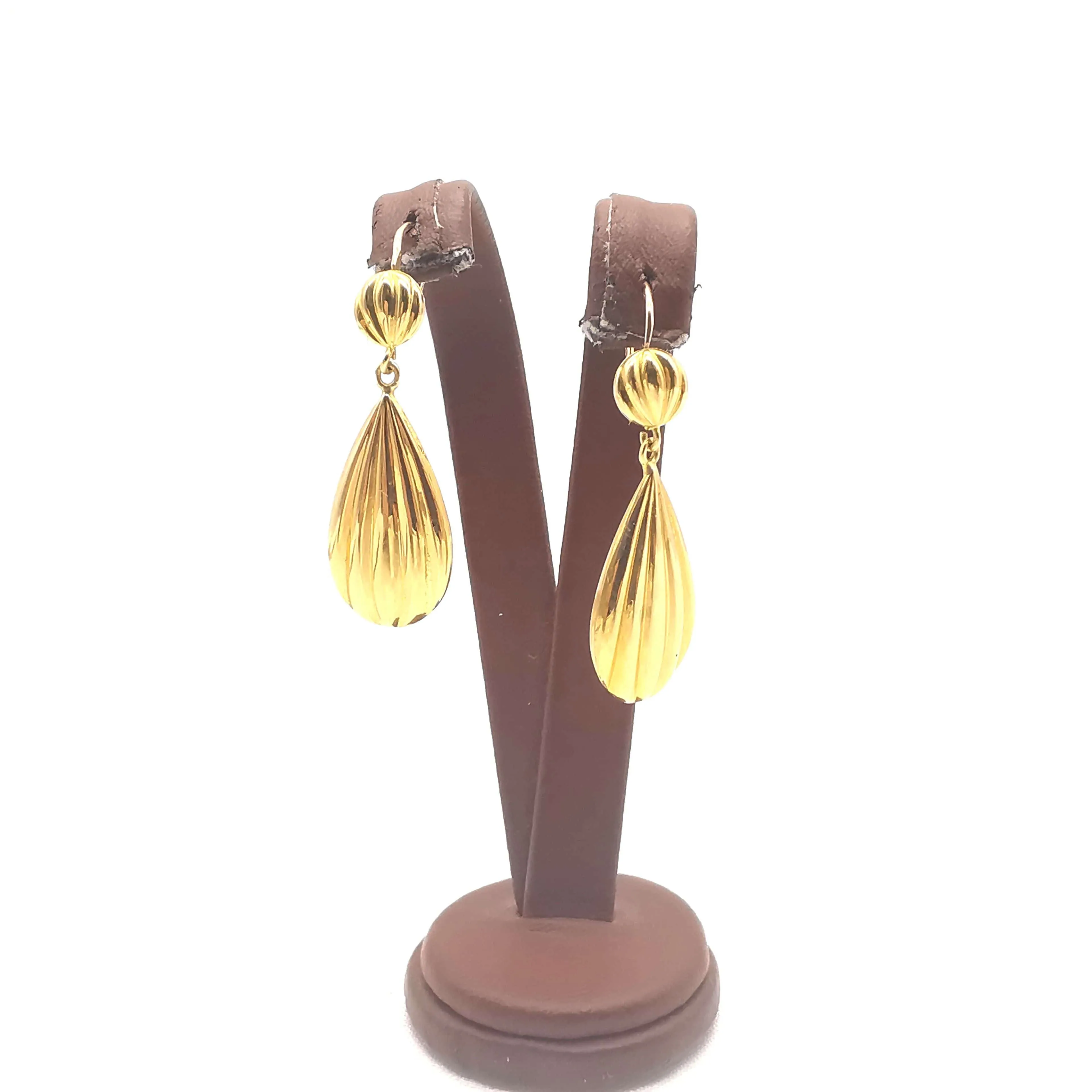 Boucles d'oreilles en or sold by 58 Facettes product image thumbnail 2