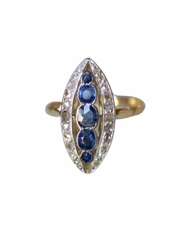 Bague marquise saphirs entourage diamants sold by 58 Facettes