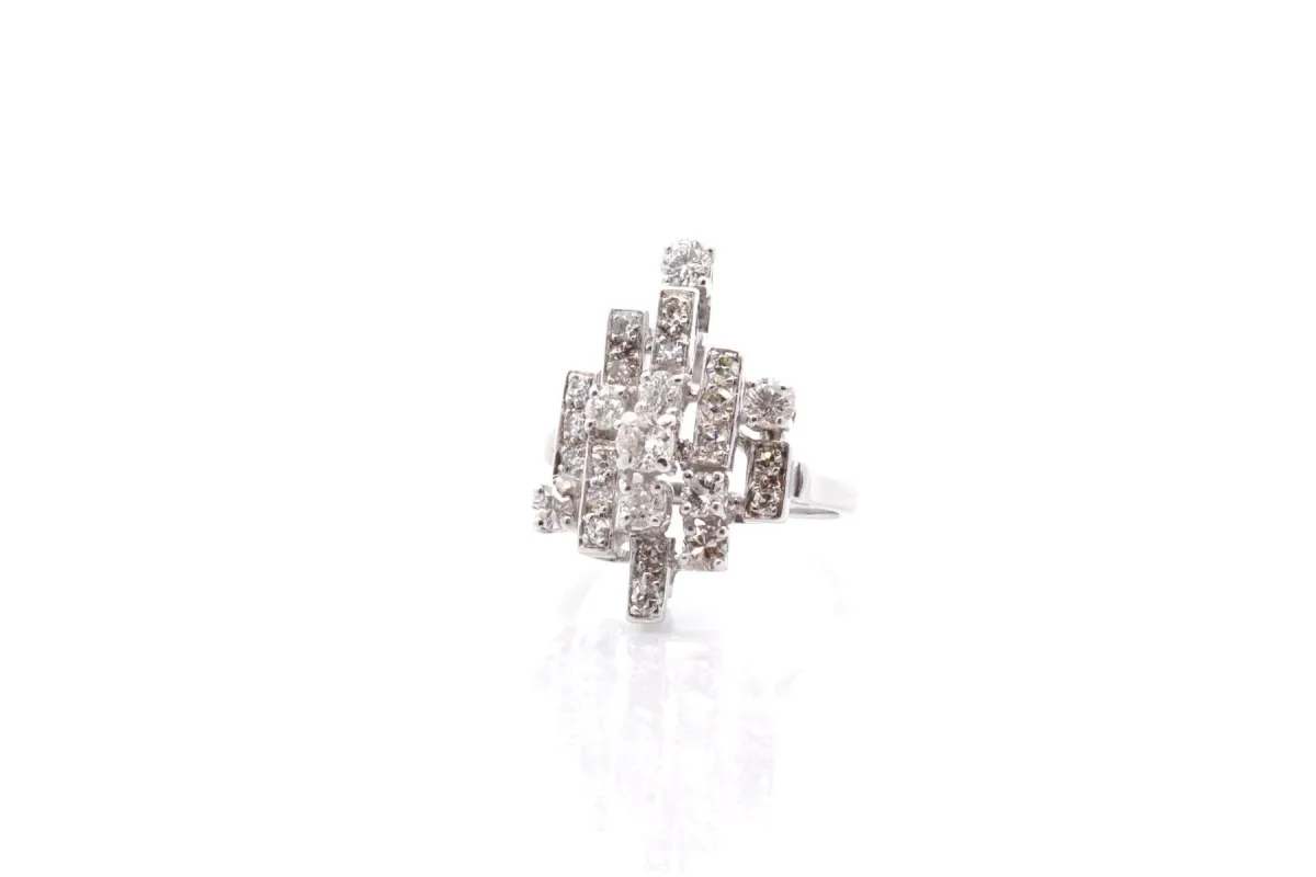 Bague vintage diamants en or blanc sold by 58 Facettes