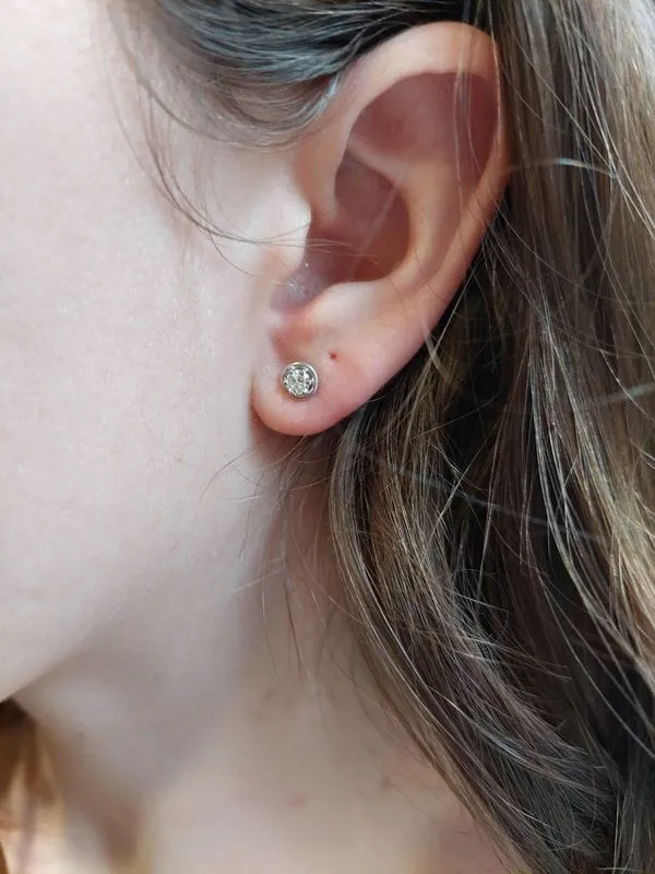 CLOUS D'OREILLES DIAMANTS 0.19 CARAT sold by 58 Facettes product image thumbnail 2