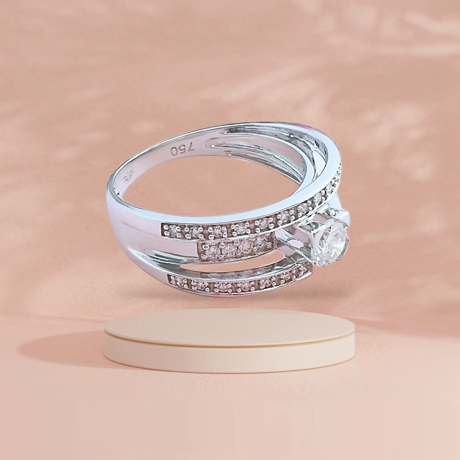 Bague solitaire diamants 0,82ct sold by 58 Facettes product image thumbnail 3