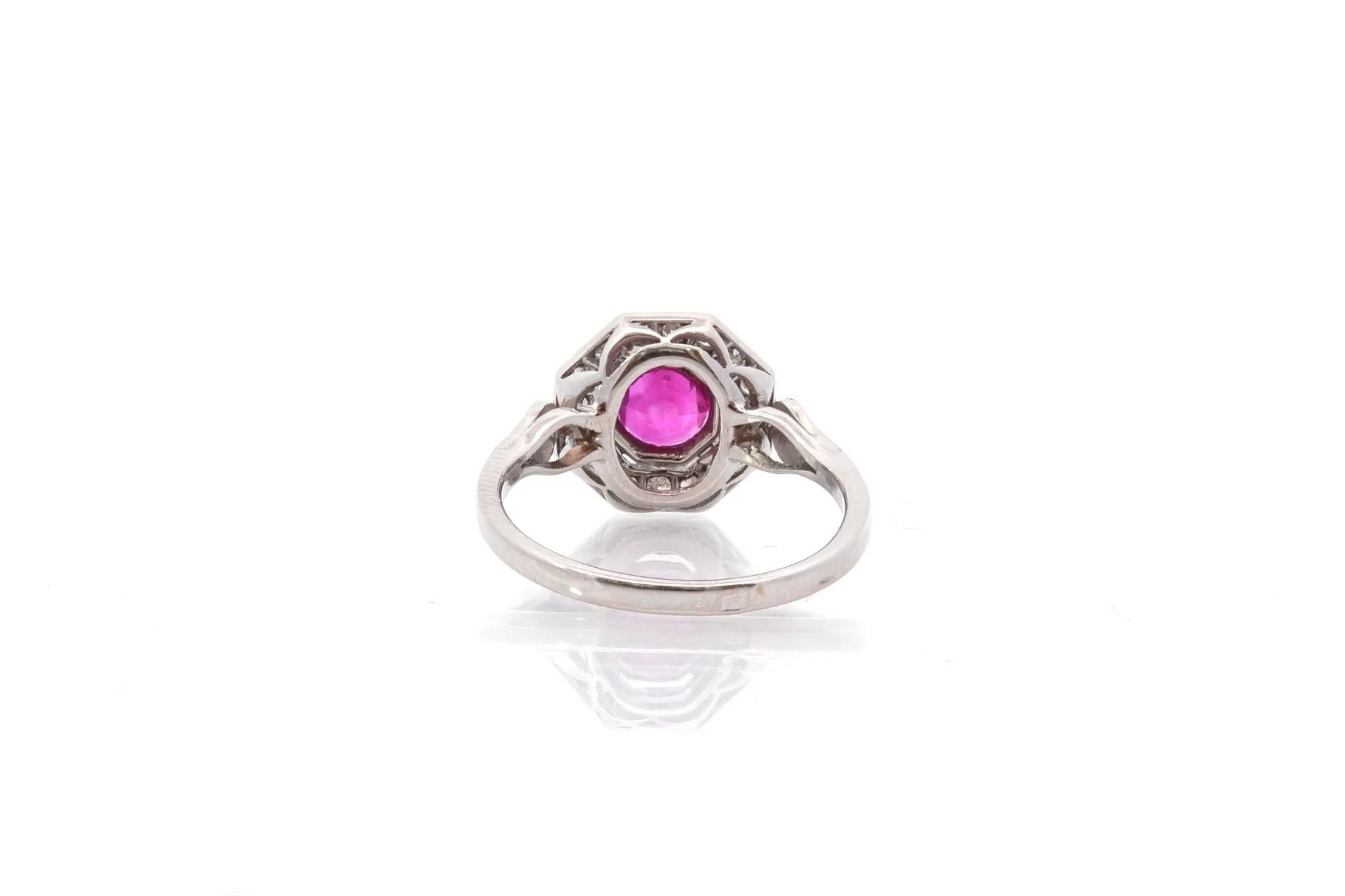 Bague art déco platine rubis et diamants sold by 58 Facettes product image thumbnail 5