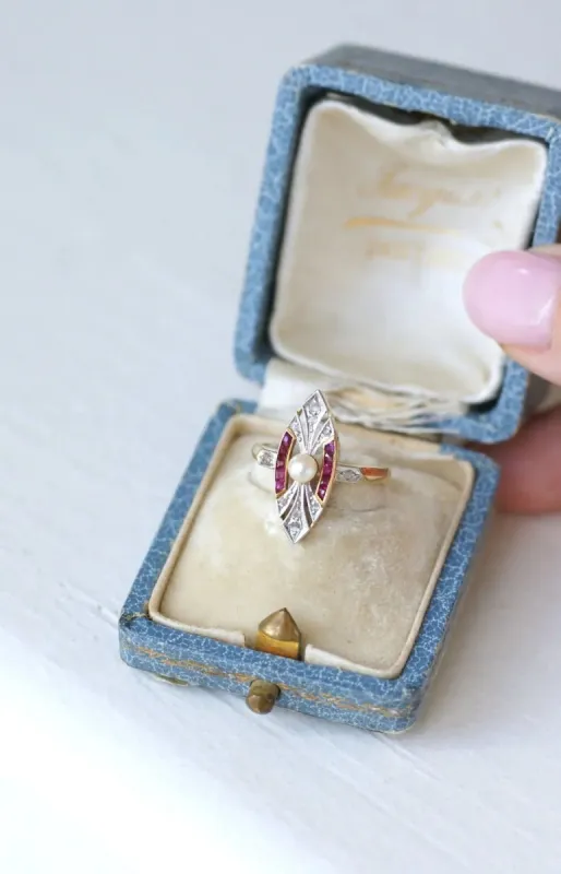 Bague Marquise Art Deco perle, diamants sold by 58 Facettes