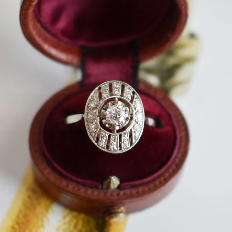 Bague art deco or platine et diamants sold by 58 Facettes