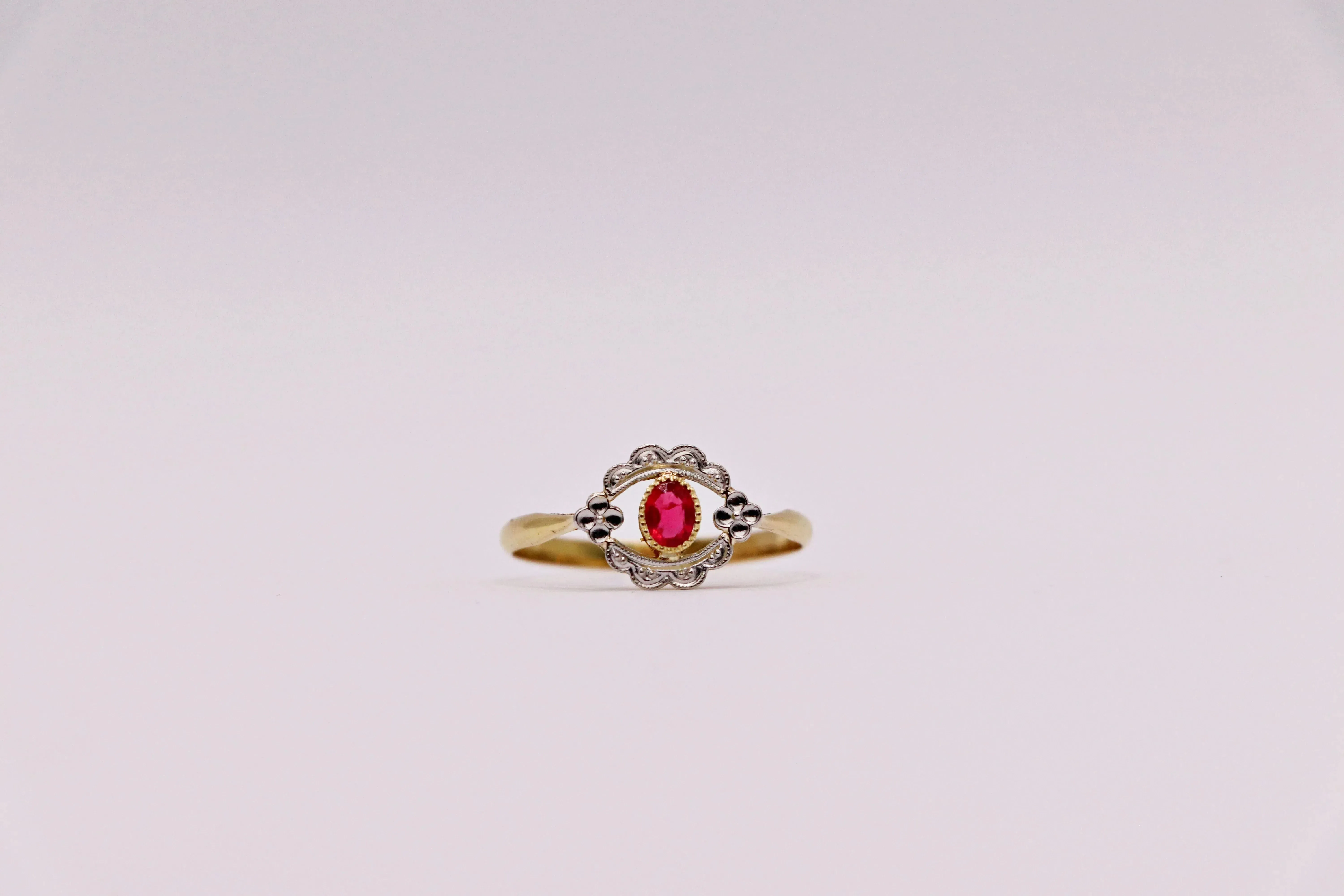 Bague ancienne stylisée, rubis sold by 58 Facettes product image thumbnail 3