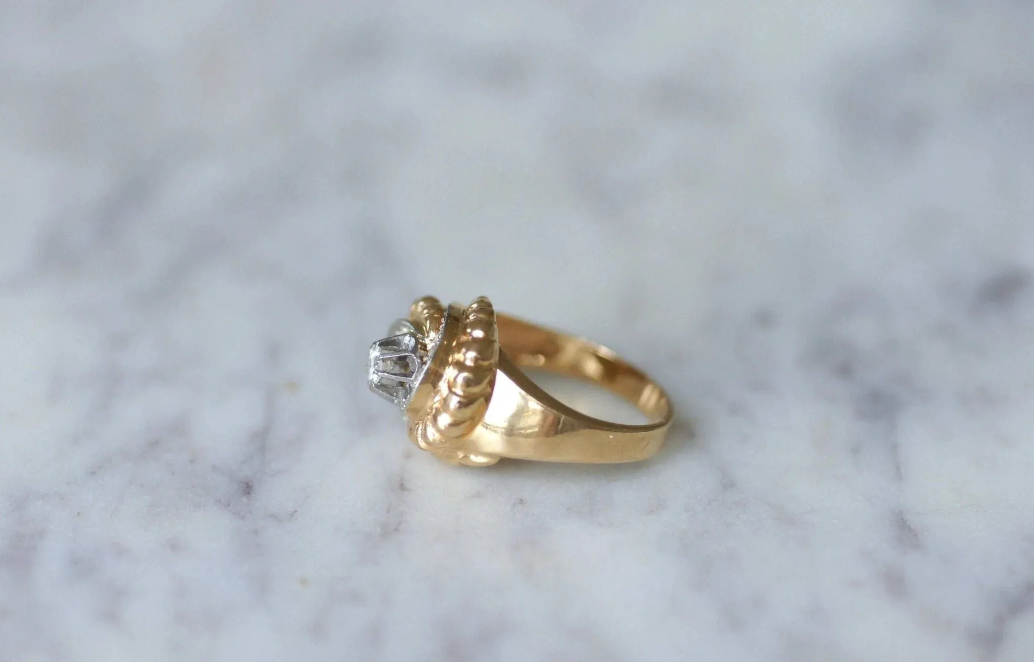 Bague tourbillon vintage or rose et diamants sold by 58 Facettes product image thumbnail 5