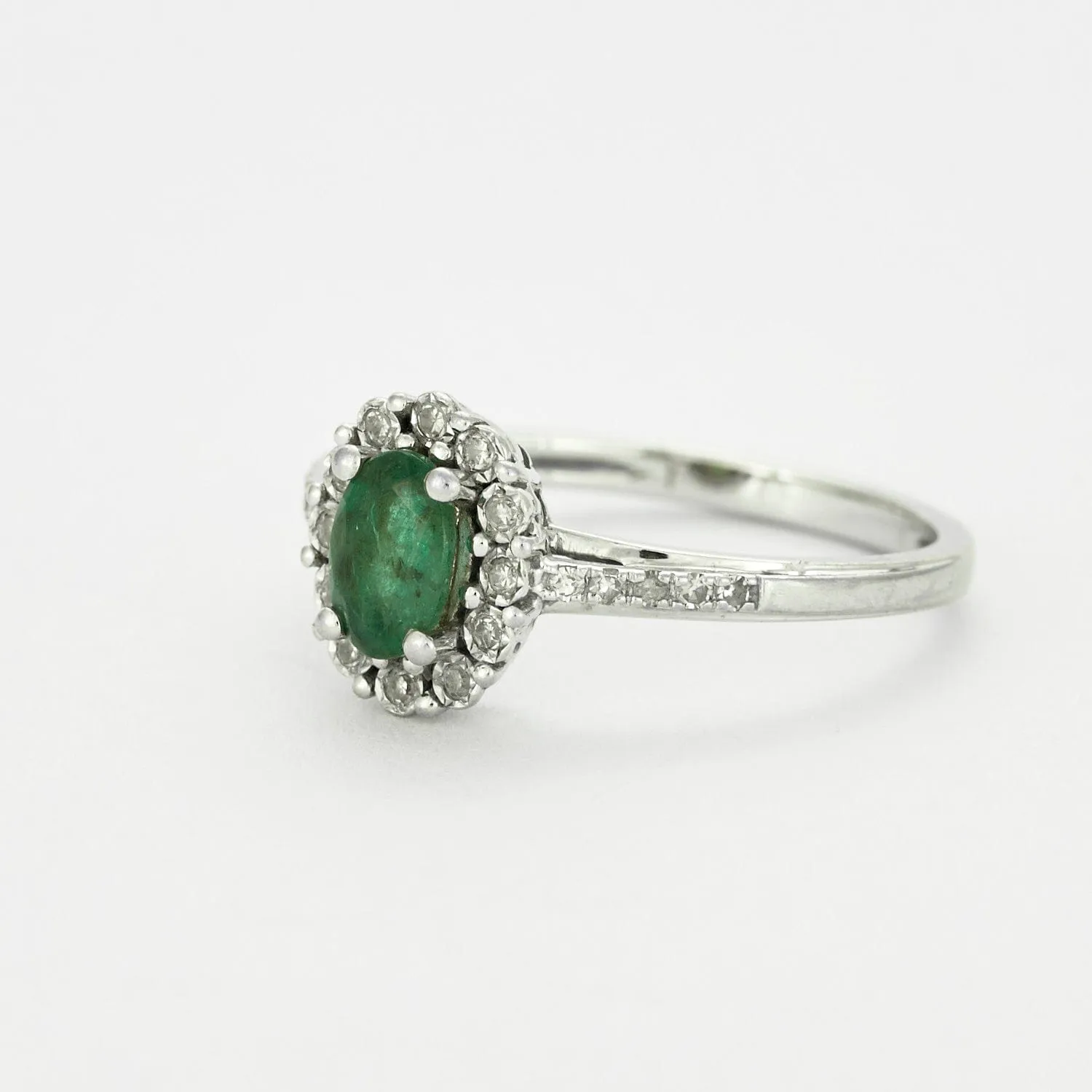 Bague en or gris émeraude et diamants sold by 58 Facettes product image thumbnail 3