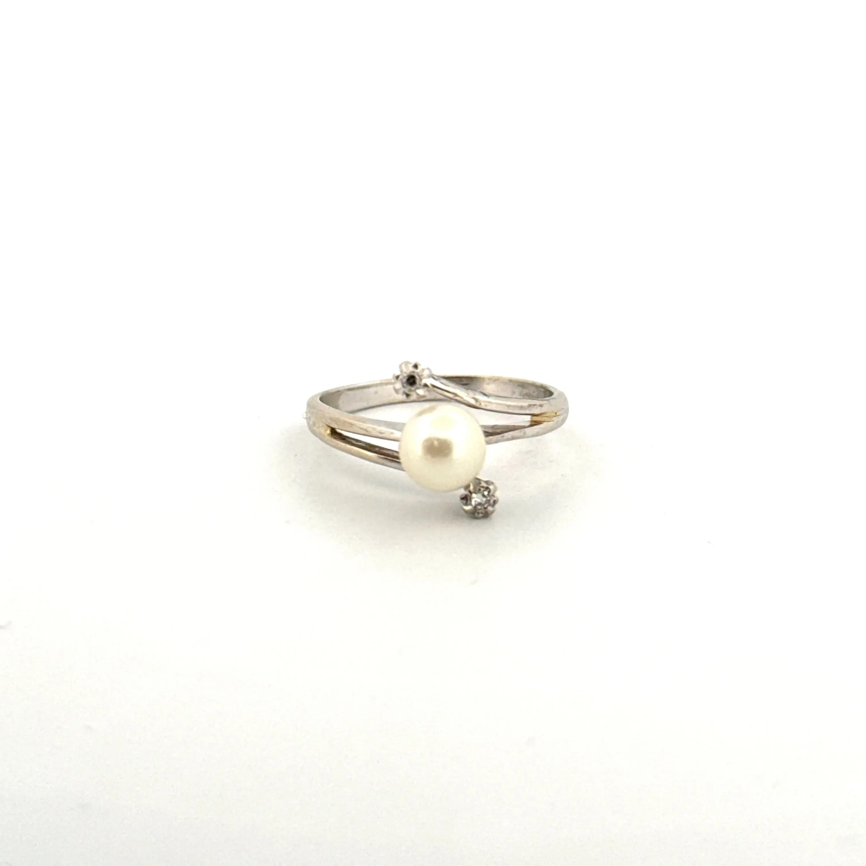 Bague Or Blanc 18 k Perle & Diamants sold by 58 Facettes product image thumbnail 2