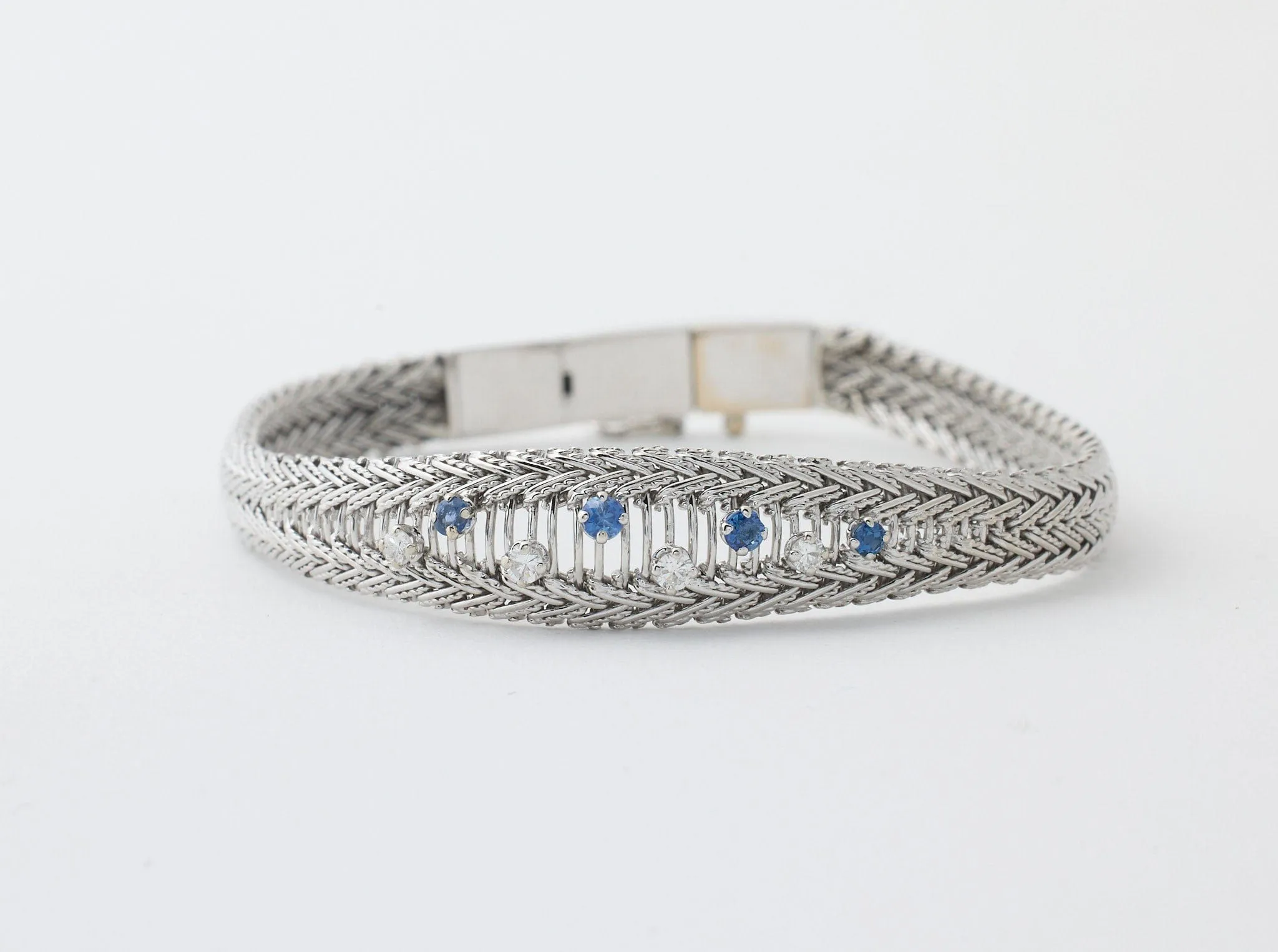 Bracelet saphirs diamants sold by 58 Facettes product image thumbnail 3