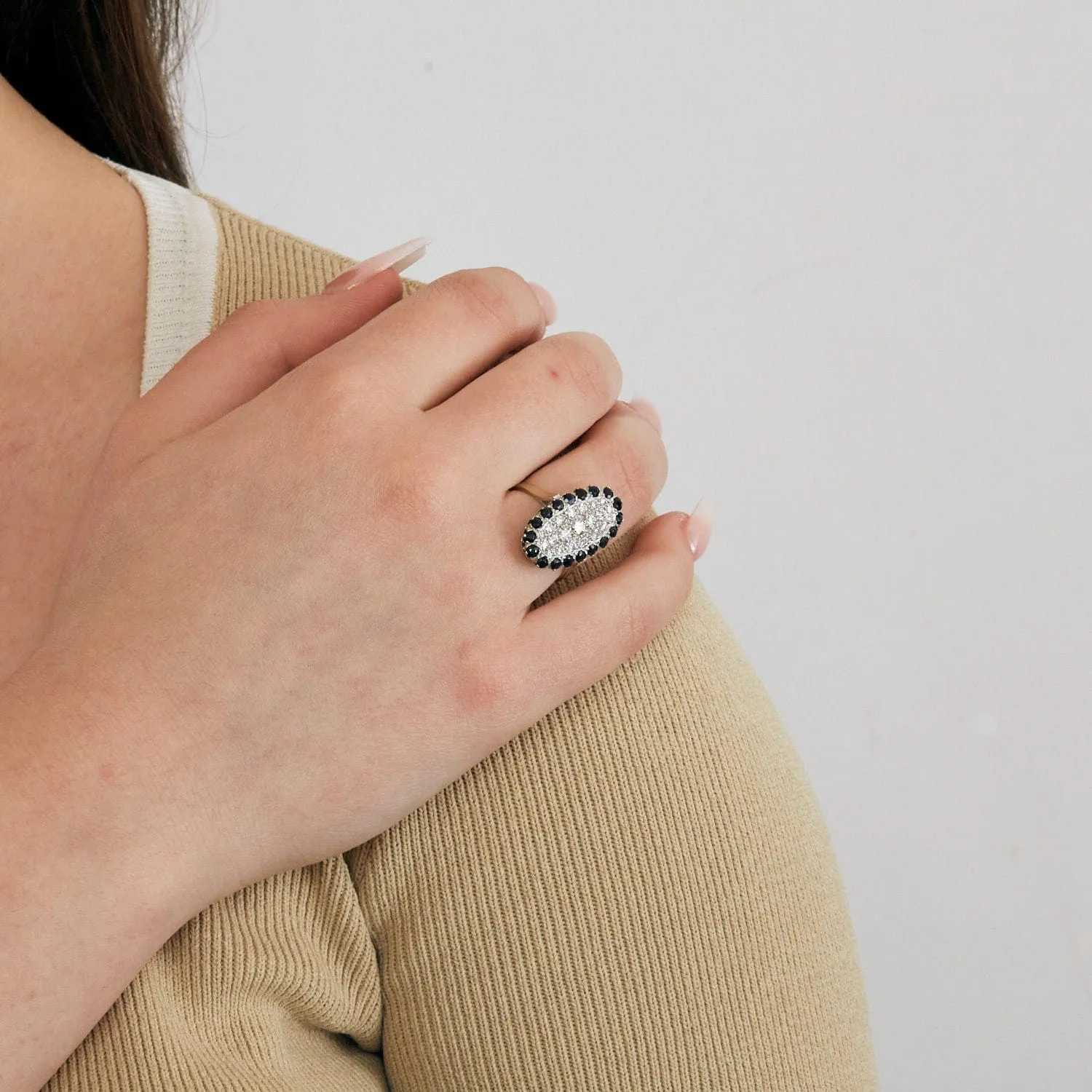 Bague or gris diamants et saphirs sold by 58 Facettes product image thumbnail 2