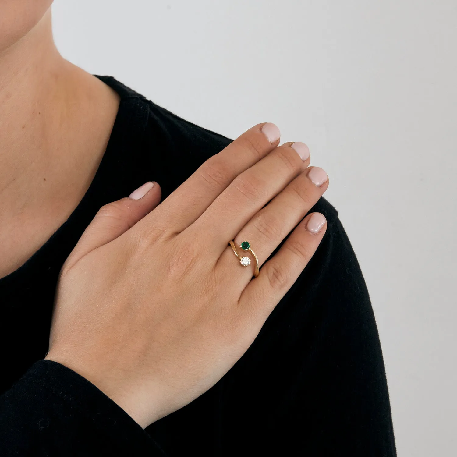 Bague Toi et Moi or jaune émeraude et diamant sold by 58 Facettes product image thumbnail 2