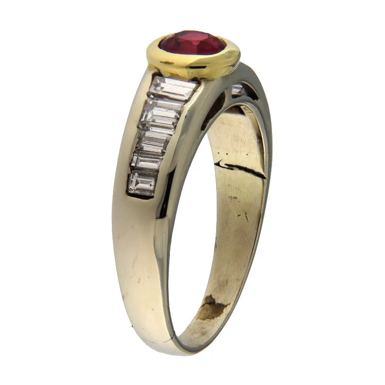 Bague en or blanc et jaune avec rubis et diamants sold by 58 Facettes product image thumbnail 3