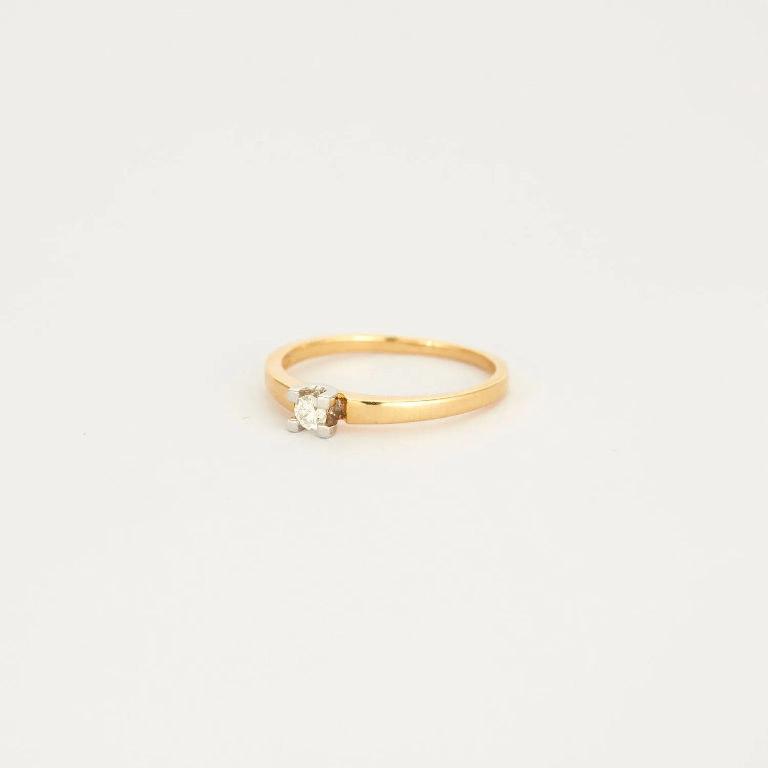 Solitaire or jaune et blanc avec diamant sold by 58 Facettes product image thumbnail 3