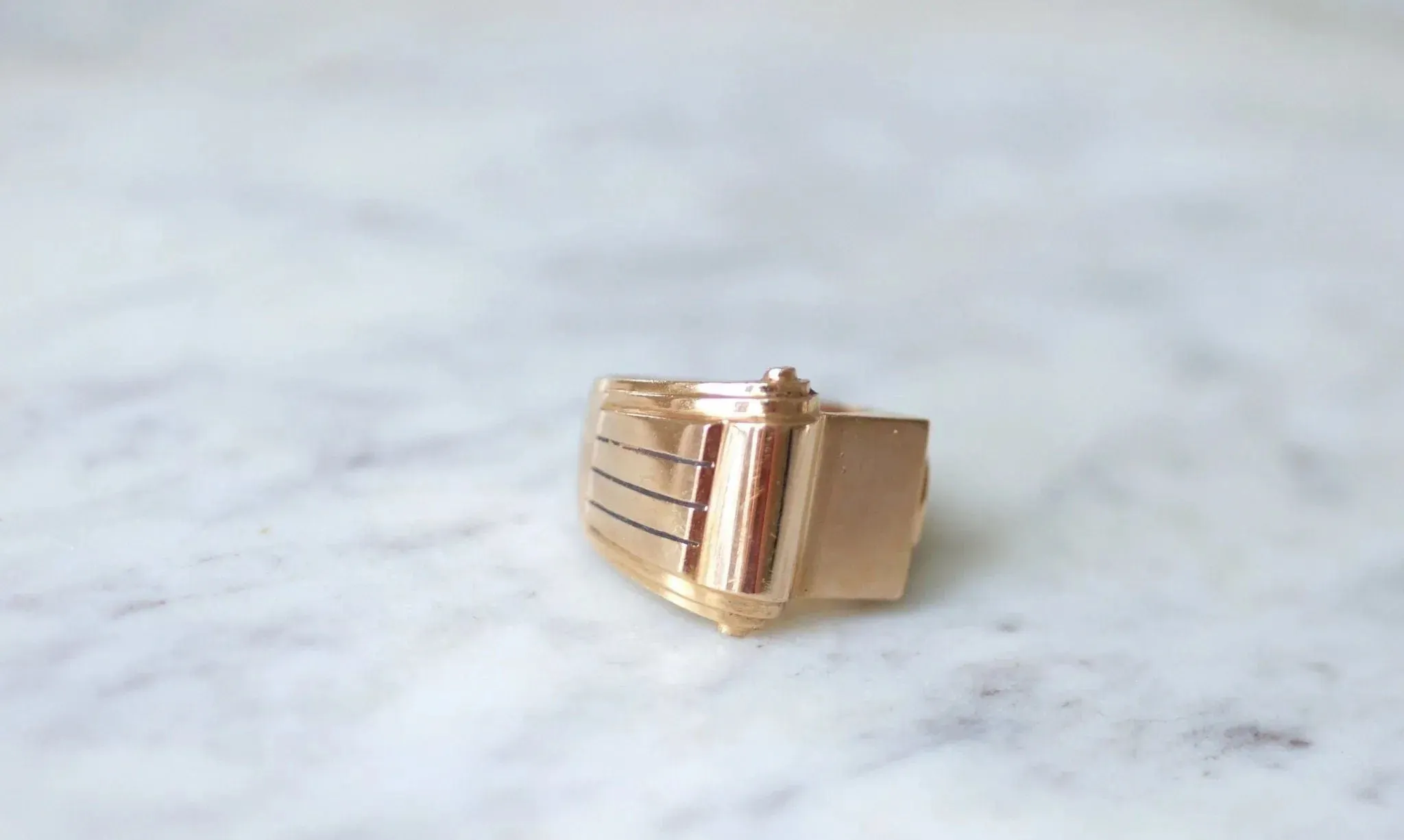 Chevalière Tank en or rose sold by 58 Facettes product image thumbnail 2