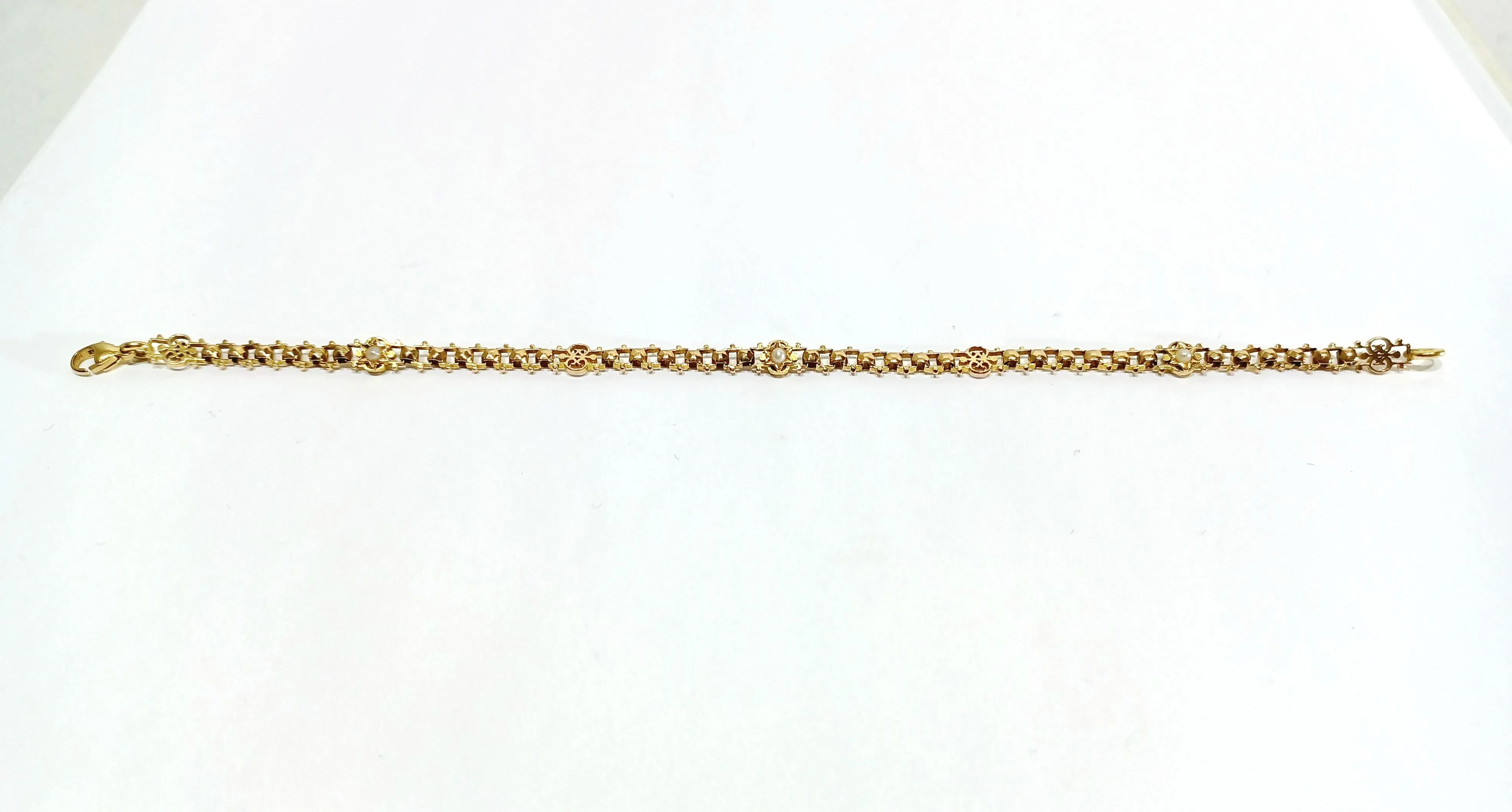 Bracelet en or rose et perles sold by 58 Facettes product image thumbnail 3