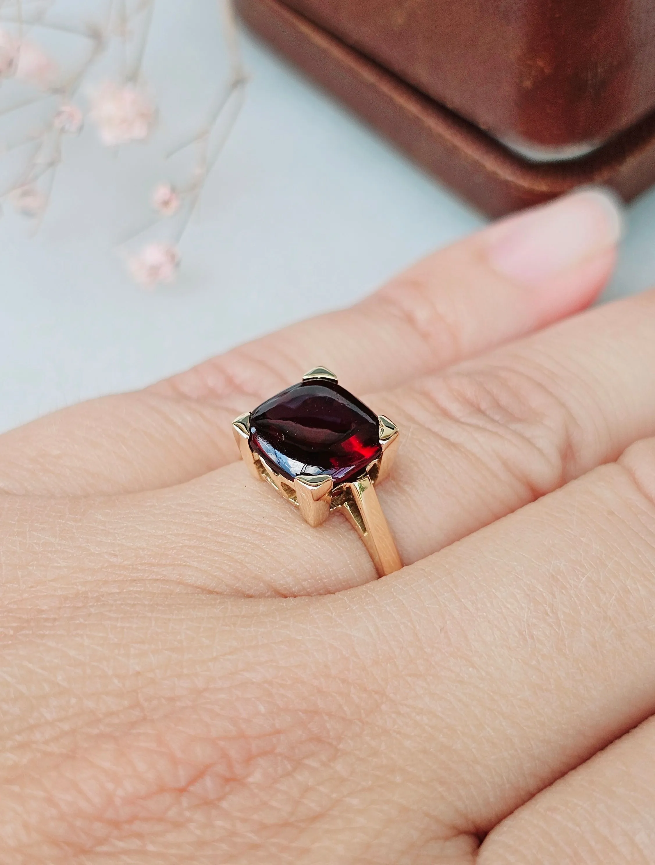 Bague or jaune grenat sold by 58 Facettes product image thumbnail 3