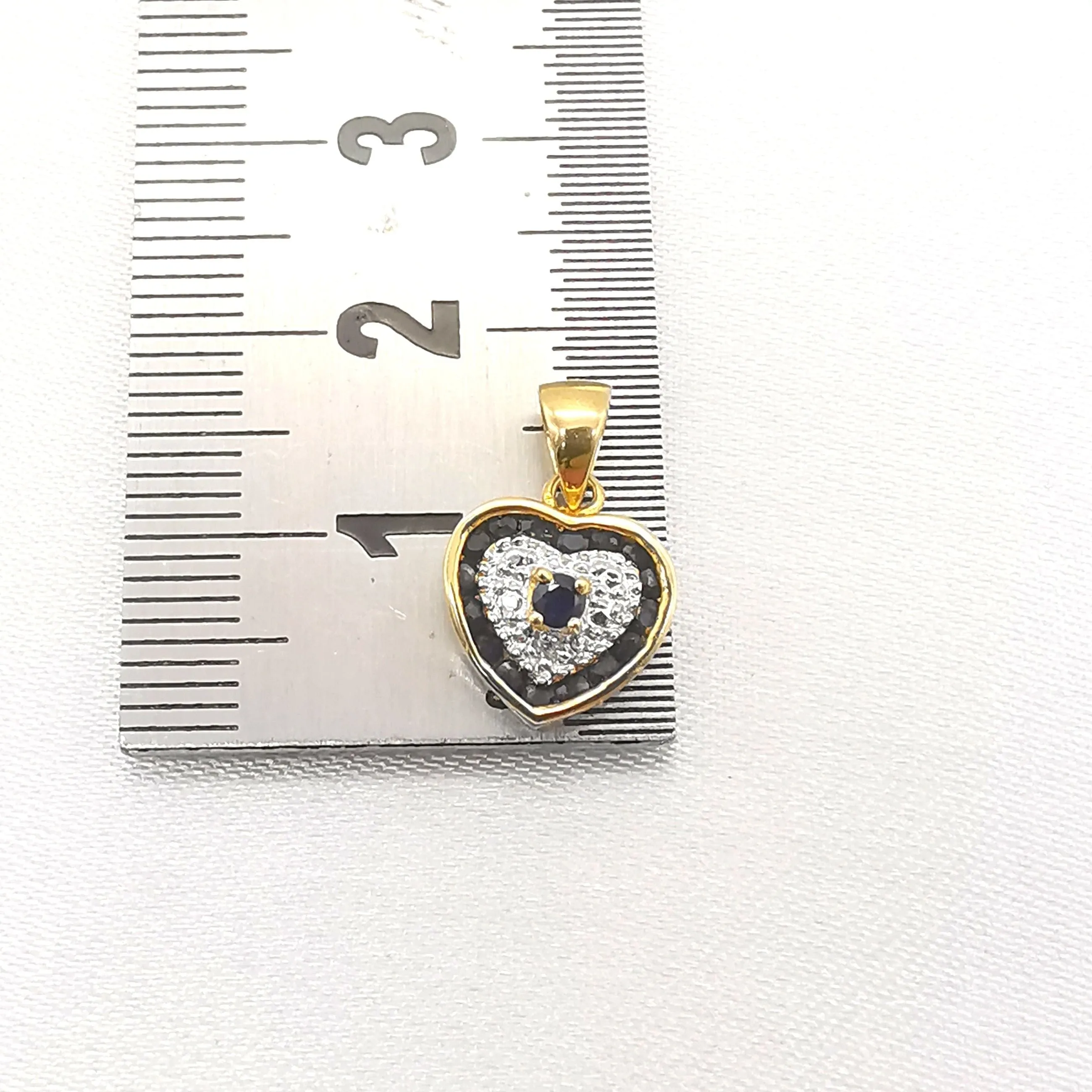 Pendentif en Or jaune Saphirs et Diamants sold by 58 Facettes product image thumbnail 4