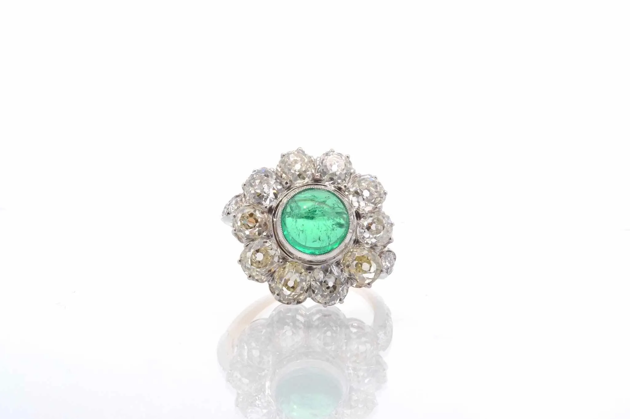 Bague Or jaune Platine Emeraude cabochon Diamants sold by 58 Facettes product image thumbnail 2