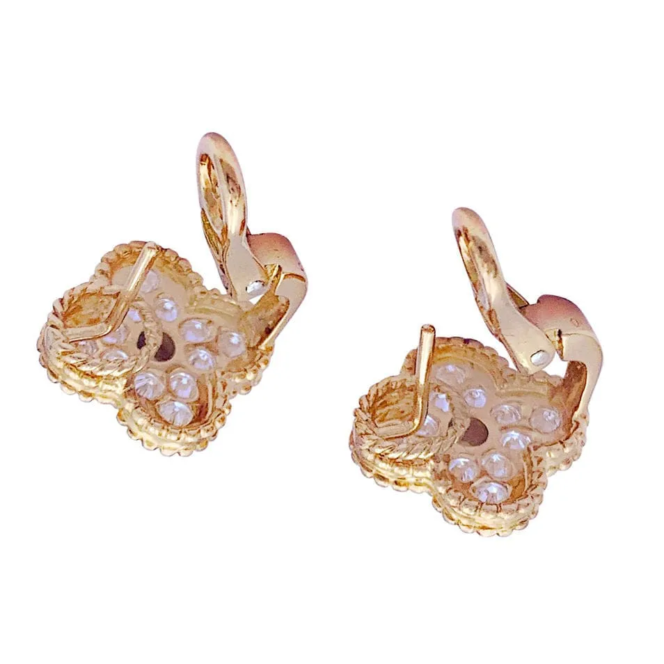Boucles d'oreilles Van Cleef & Arpels, "Vintage Alhambra", or jaune, diamants. sold by 58 Facettes product image thumbnail 3