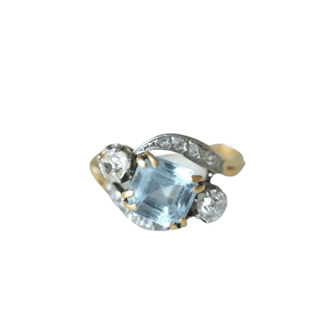 Bague Toi & Moi diamants et aigue marine sold by 58 Facettes