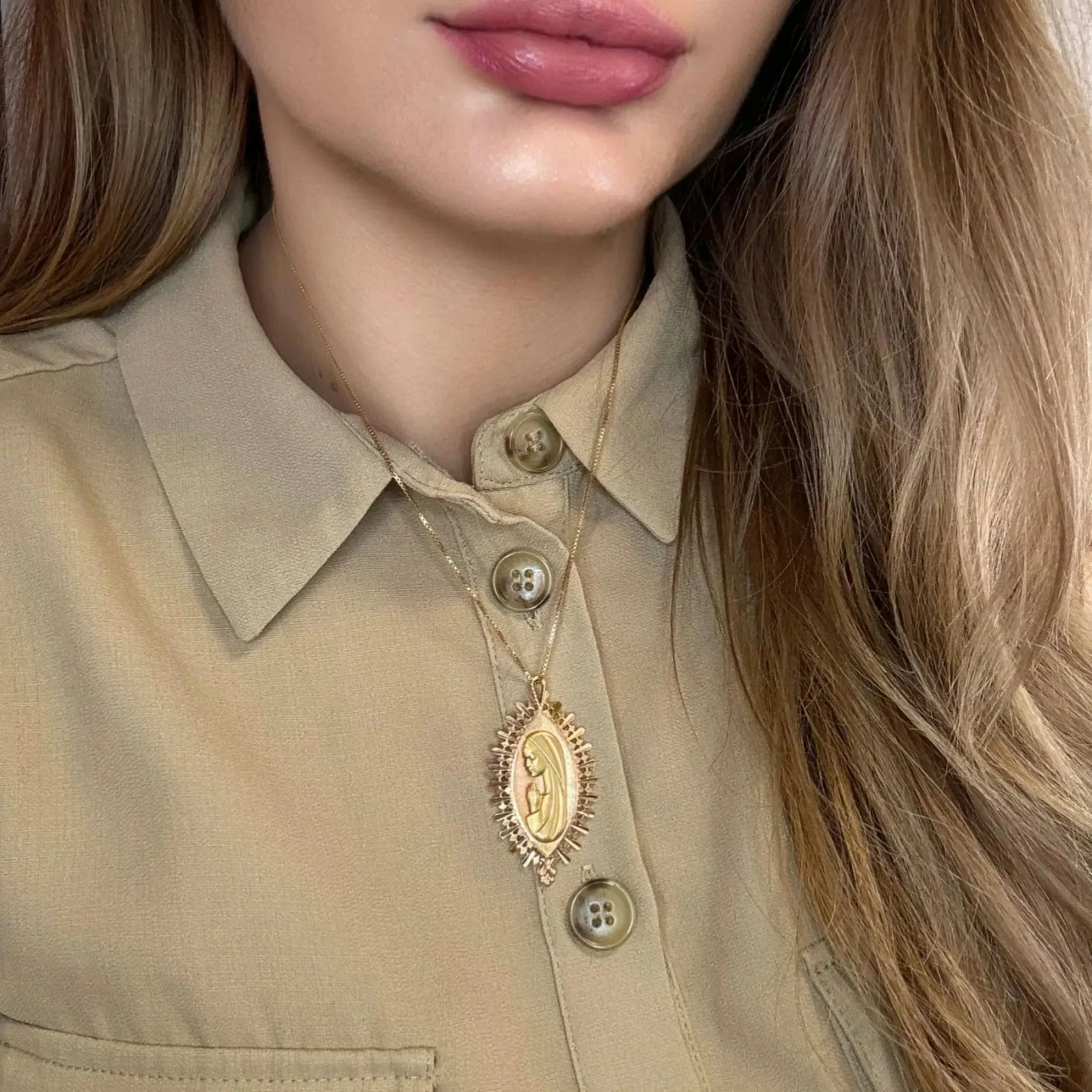 Pendentif Marie or jaune sold by 58 Facettes product image thumbnail 2