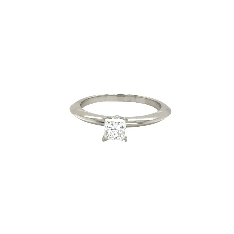 Tiffany & Co - Bague platine Diamant taille princesse sold by 58 Facettes