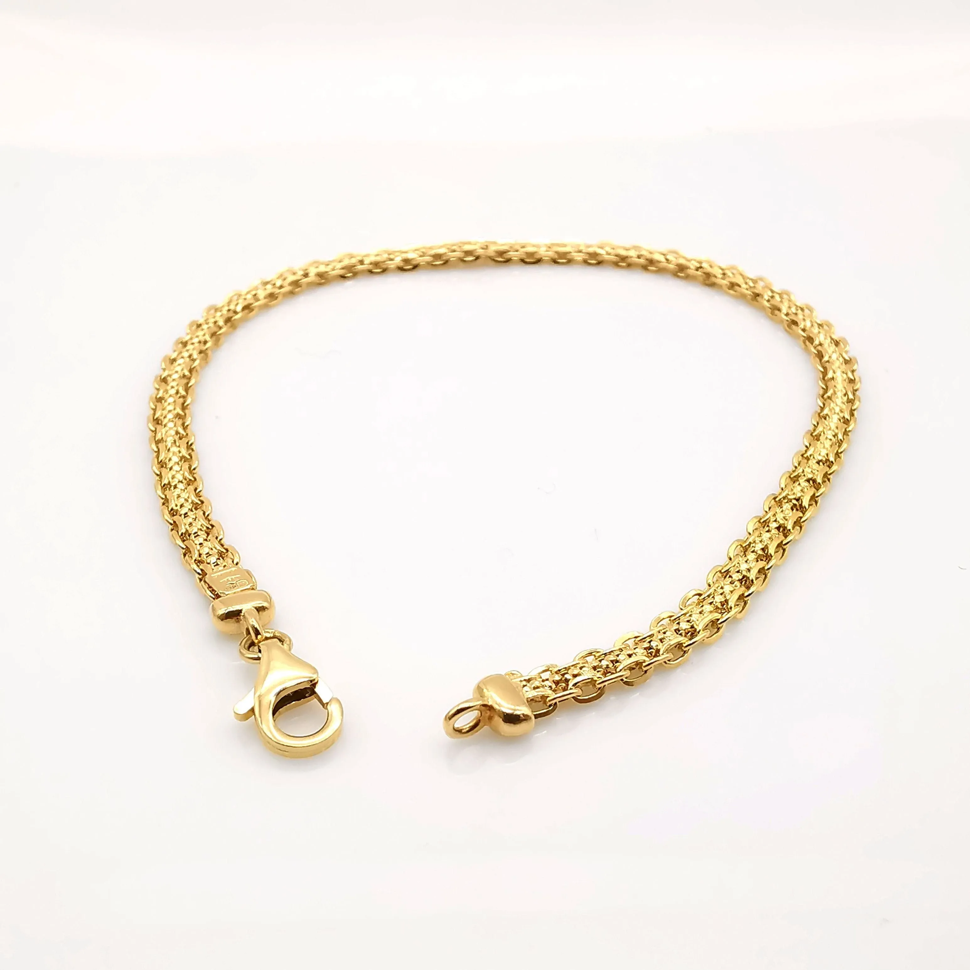 Bracelet en or jaune sold by 58 Facettes product image thumbnail 5