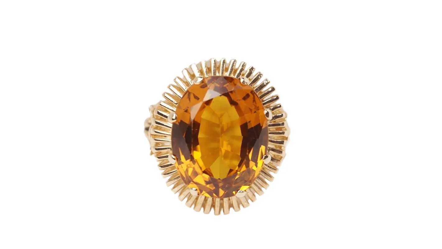 Bague vintage en or jaune et citrine ovale sold by 58 Facettes