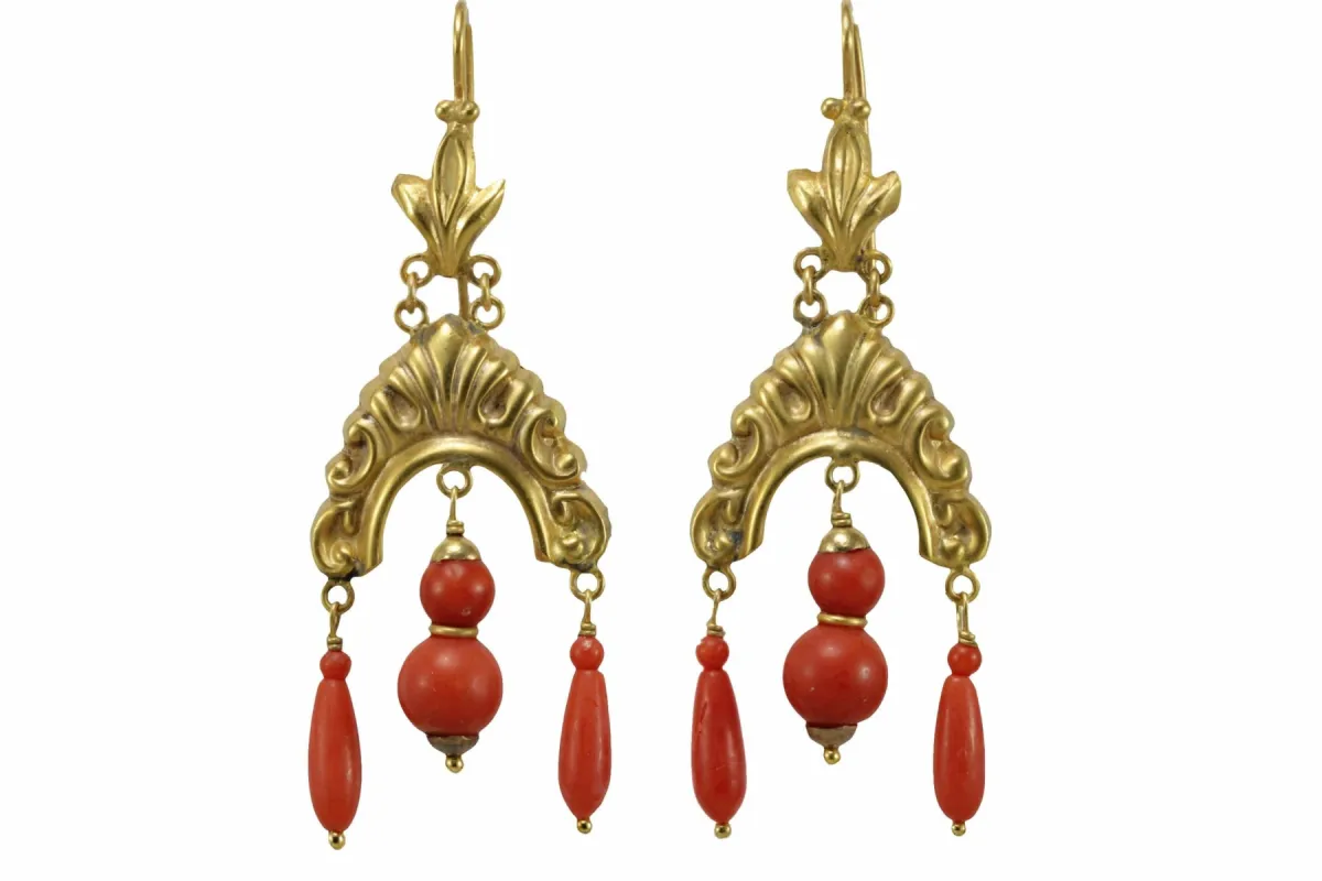 Boucles d'oreilles anciennes en or corail sold by 58 Facettes