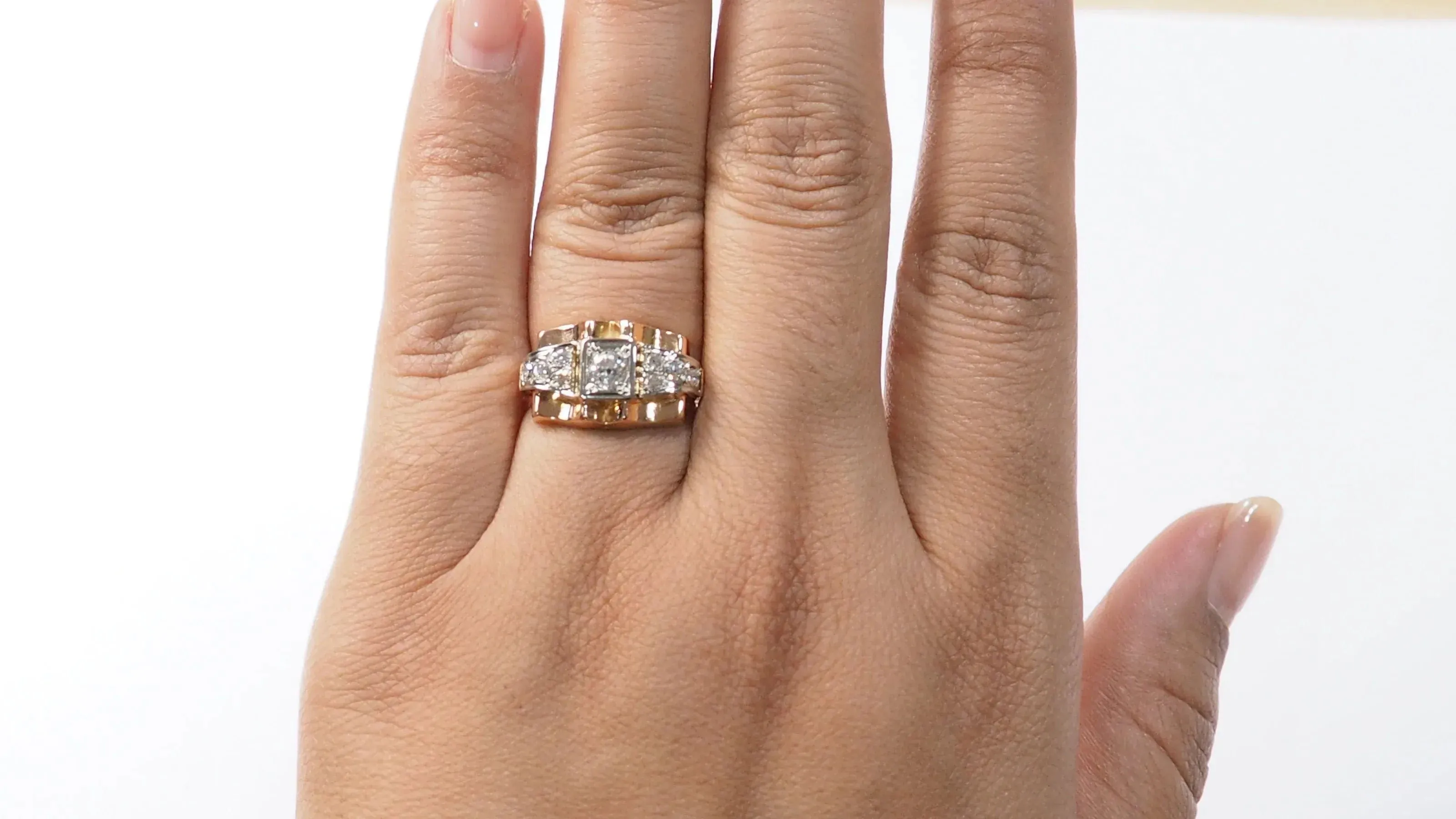 Bague Tank en or rose et blanc, diamants sold by 58 Facettes product image thumbnail 2