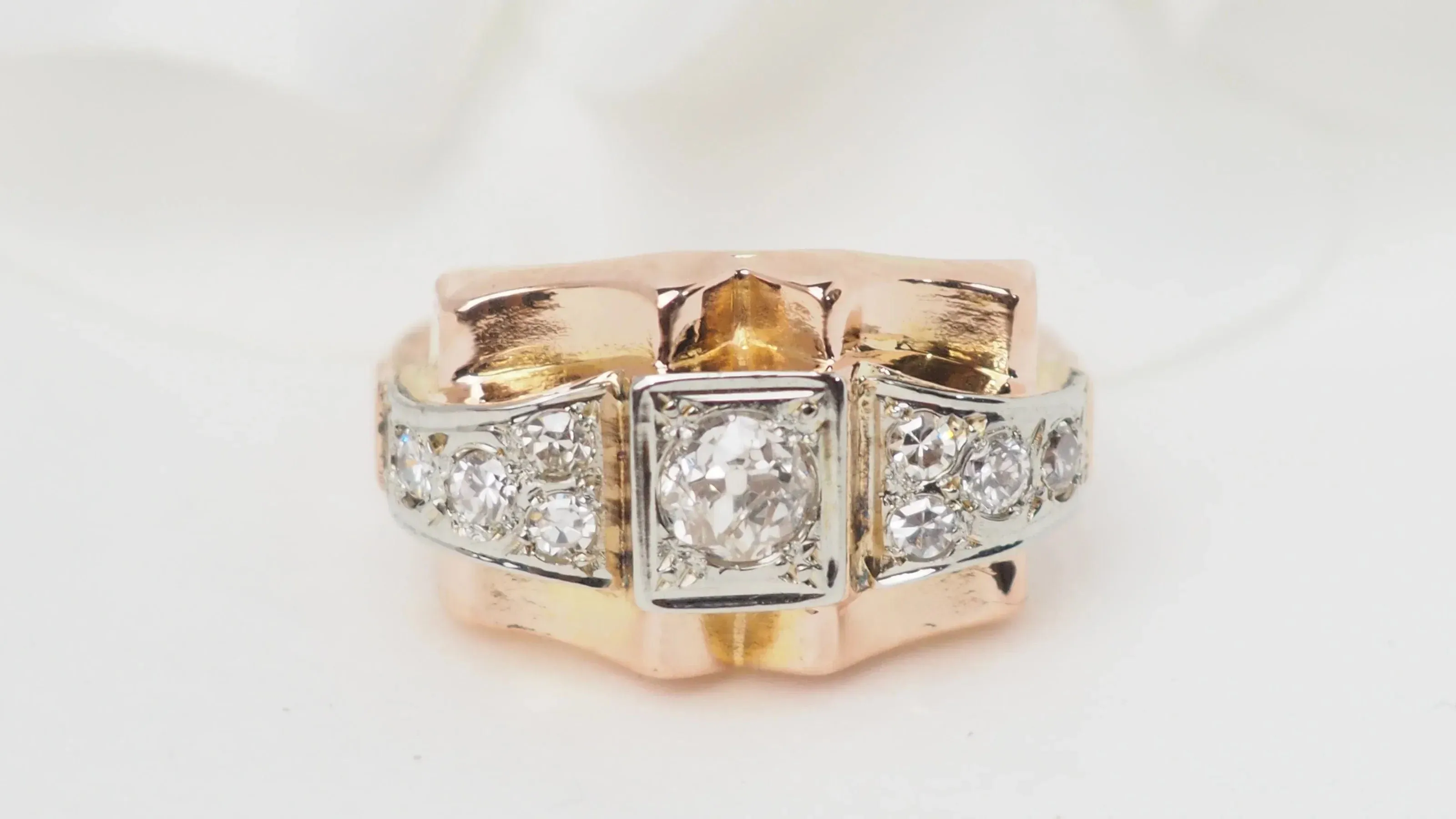 Bague Tank en or rose et blanc, diamants sold by 58 Facettes product image thumbnail 4