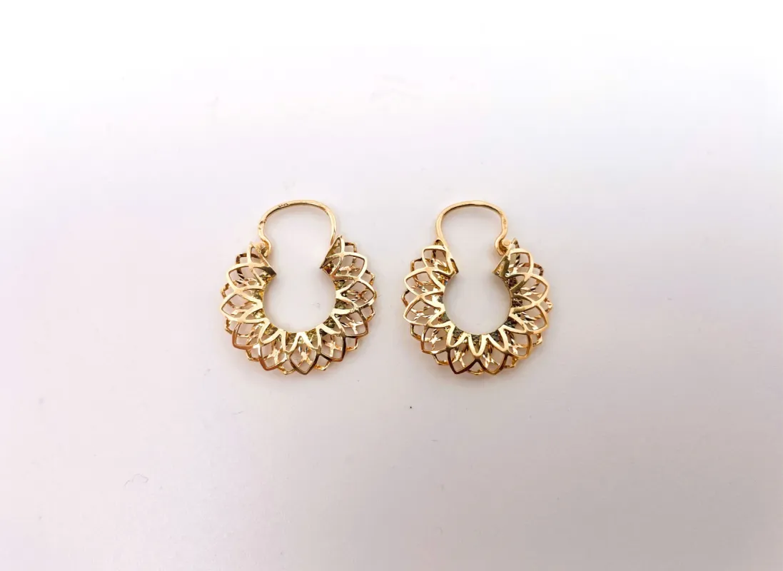 Boucles d'oreilles créoles anciennes or jaune sold by 58 Facettes