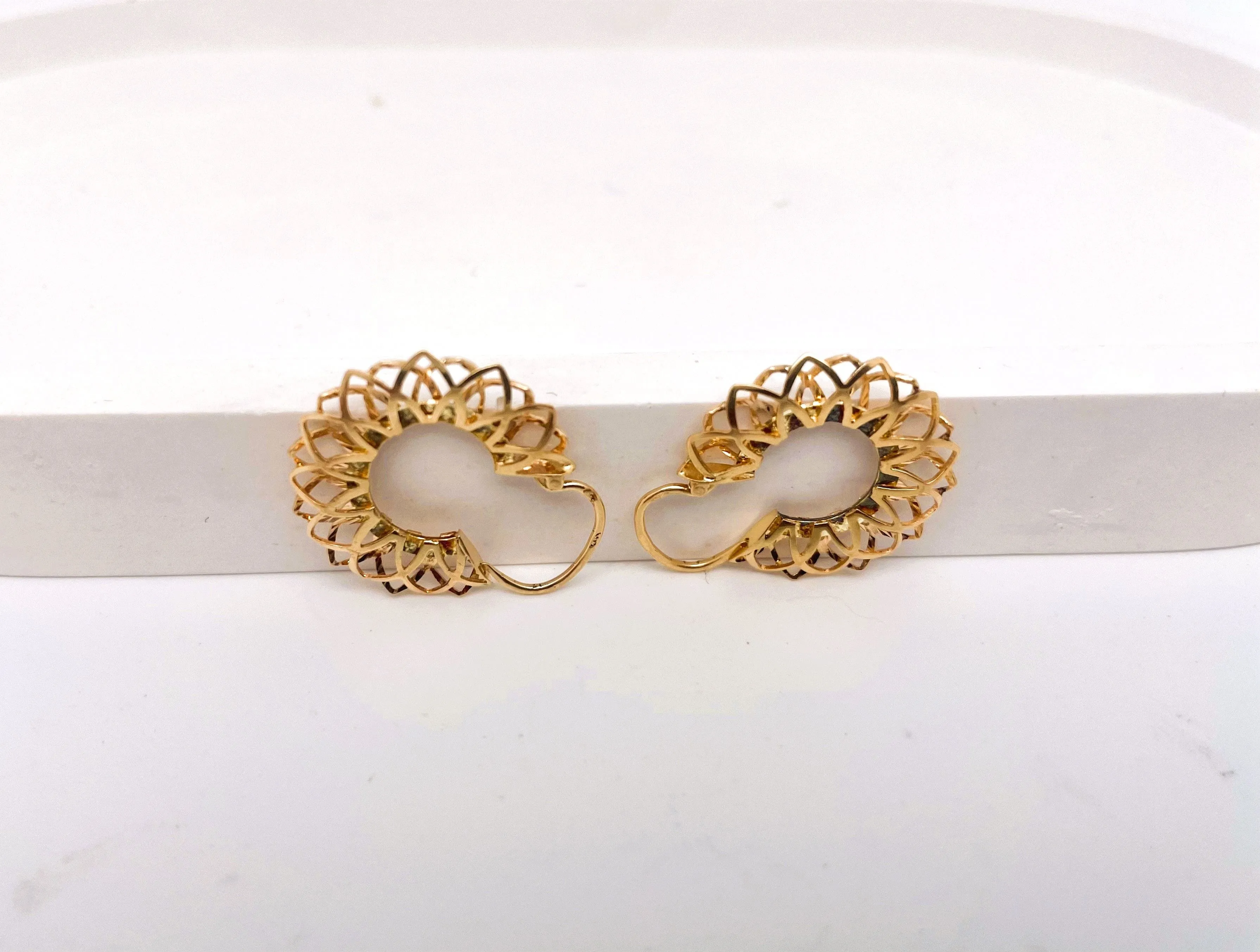 Boucles d'oreilles créoles anciennes or jaune sold by 58 Facettes product image thumbnail 3