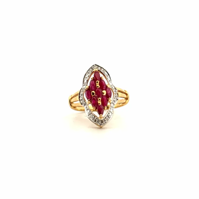 Bague Marquise Or Jaune Rubis & Diamants sold by 58 Facettes
