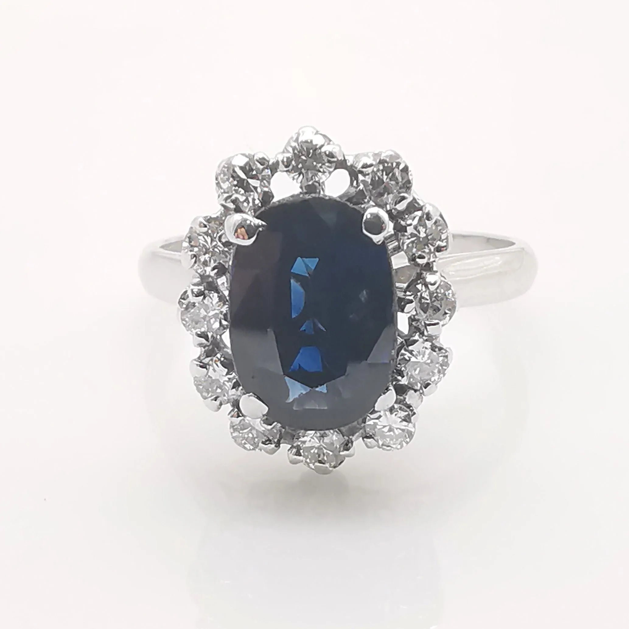 Bague en or saphir et diamants sold by 58 Facettes product image thumbnail 2