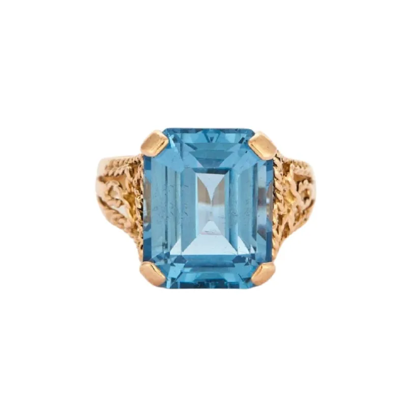 Bague topaze or jaune sold by 58 Facettes