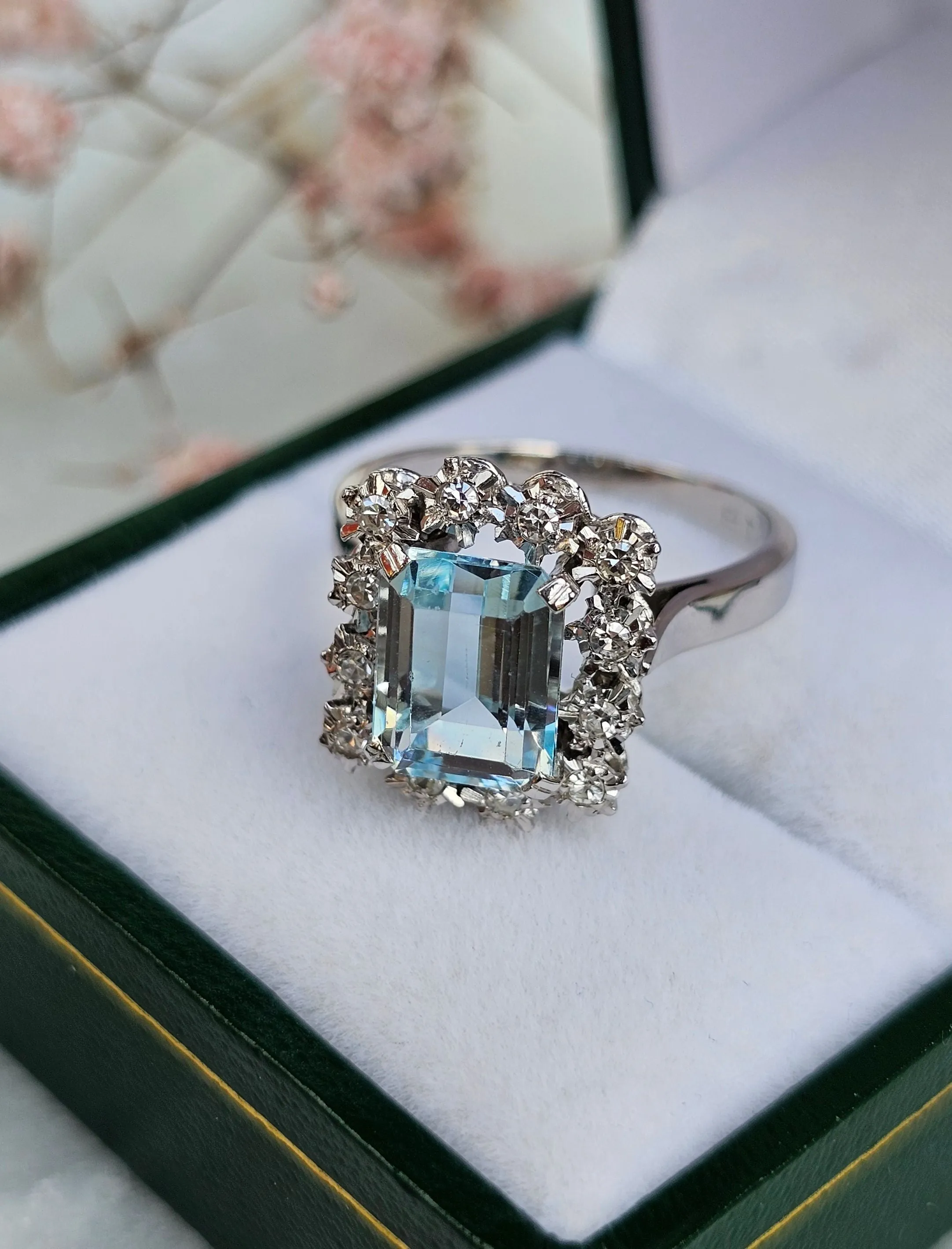 Bague or blanc aigue marine diamants sold by 58 Facettes product image thumbnail 5