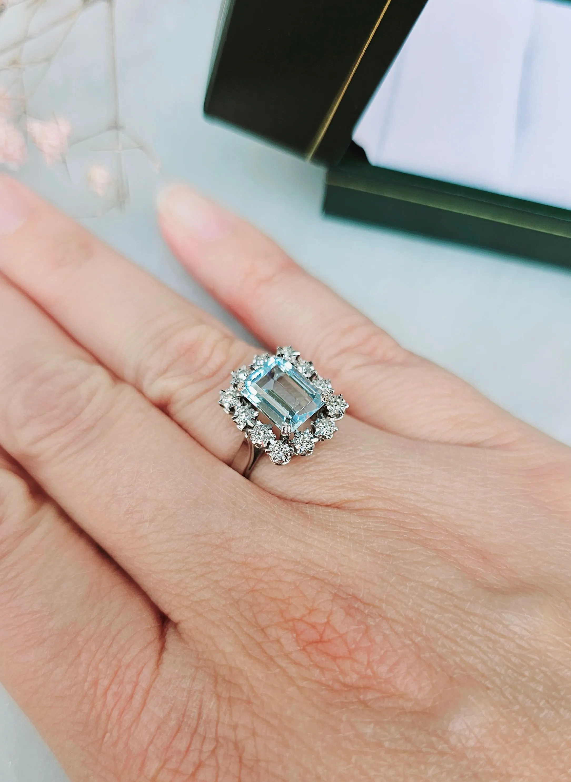 Bague or blanc aigue marine diamants sold by 58 Facettes product image thumbnail 3