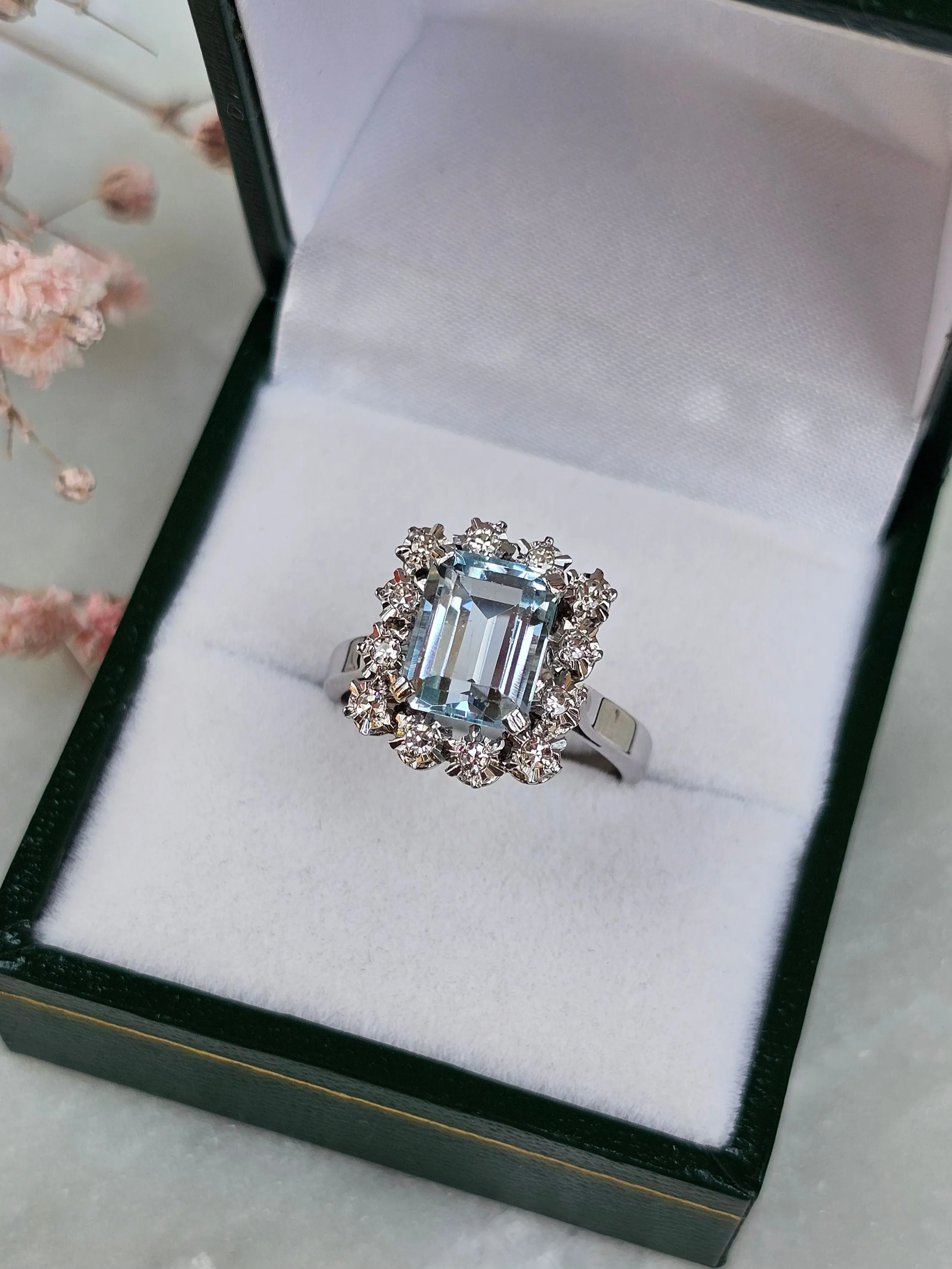 Bague or blanc aigue marine diamants sold by 58 Facettes product image thumbnail 4