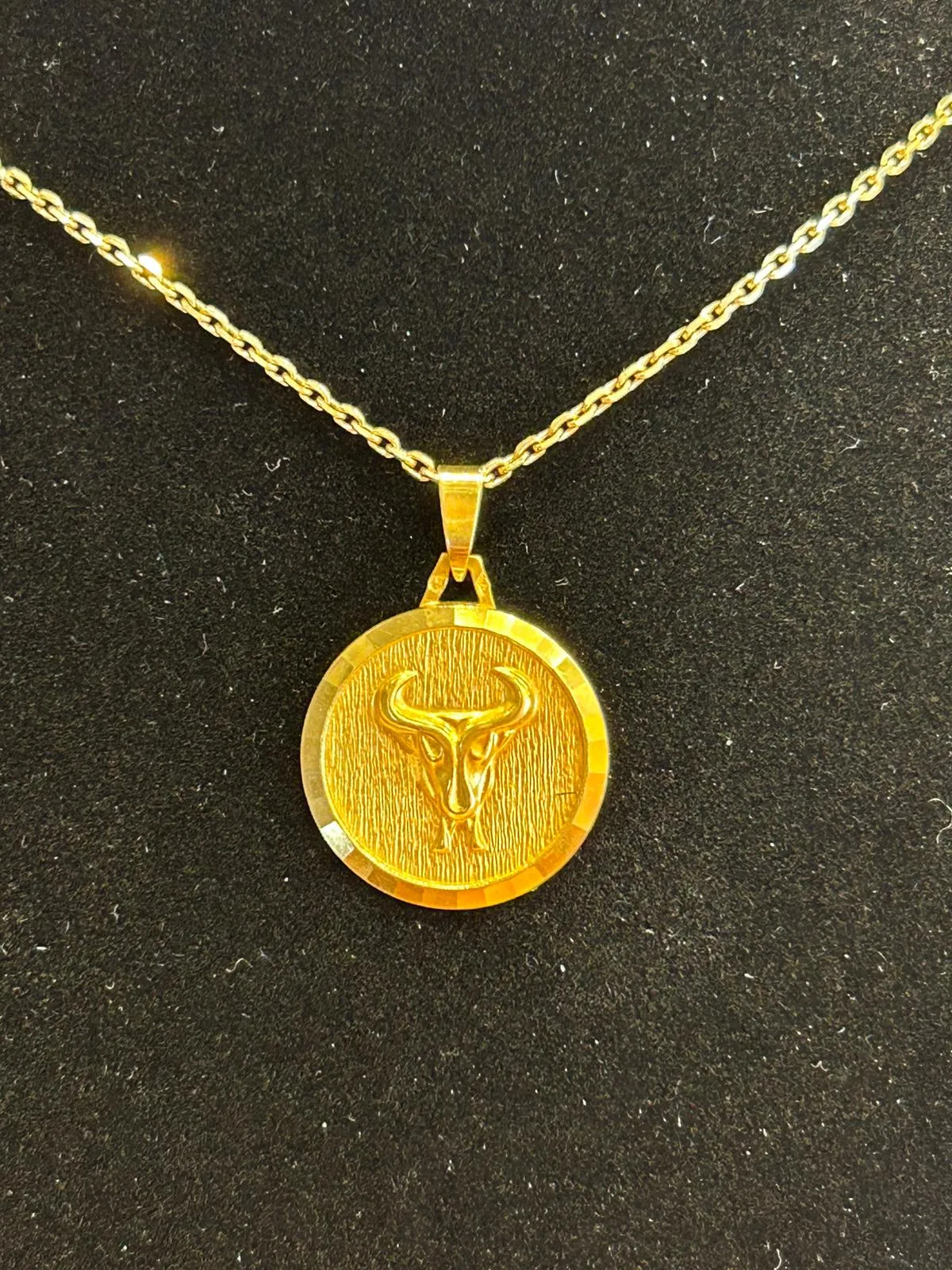 Pendentif signe du zodiaque taureau sold by 58 Facettes product image thumbnail 5