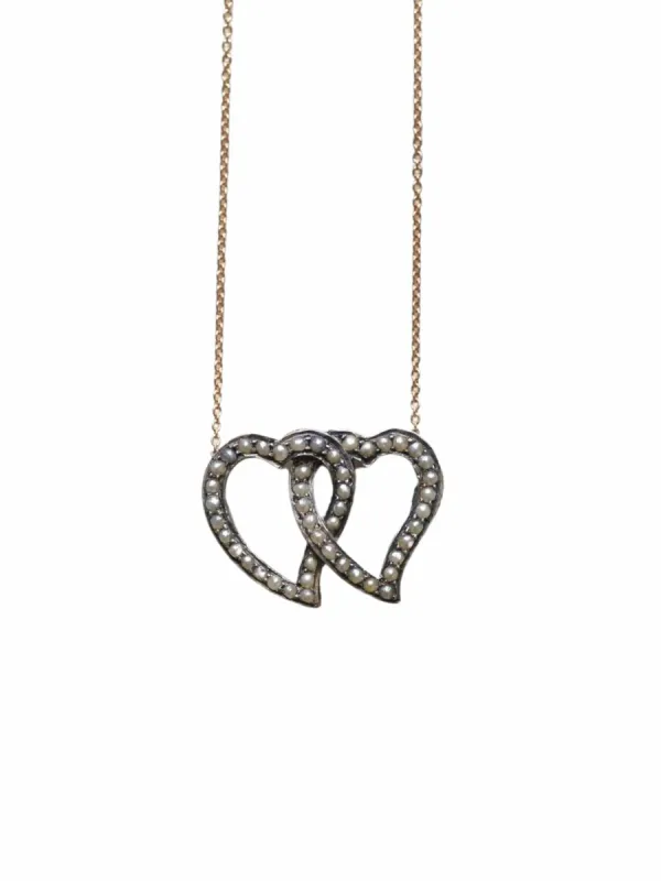 Collier ancien double cœur perles sold by 58 Facettes