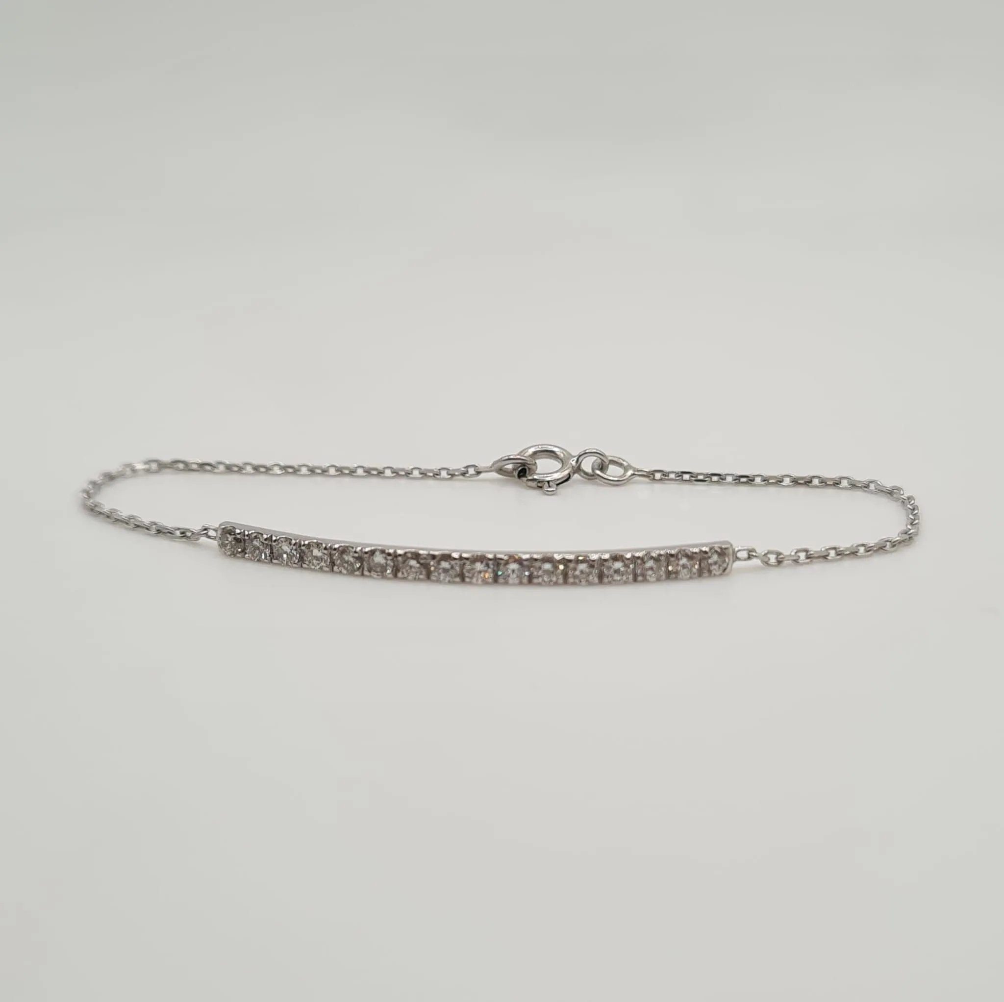 Bracelet or blanc serti d’une barrette de diamants sold by 58 Facettes product image thumbnail 2