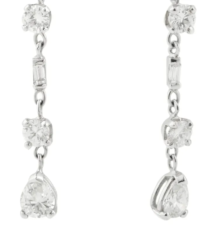 Boucles D’Oreilles Diamants Poire Diamants Baguette 4.50 Carats Or Gris 18 Carats sold by 58 Facettes