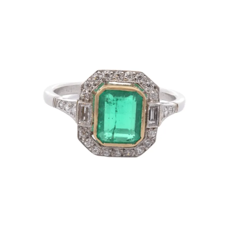 Bague Or jaune Platine Emeraude Diamants sold by 58 Facettes