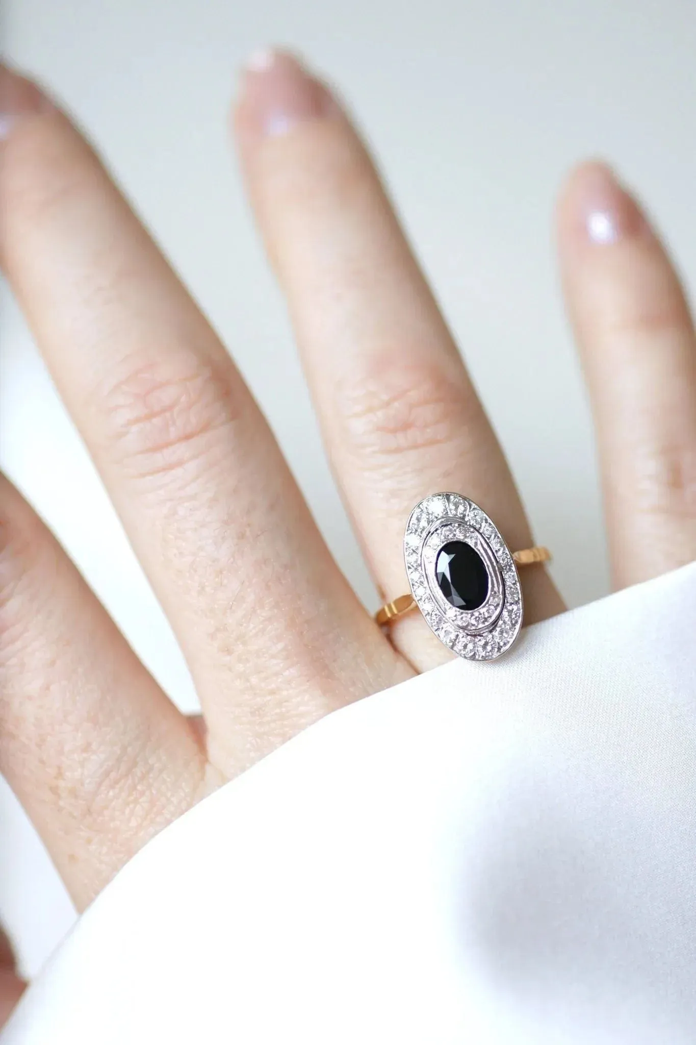 Bague marquise saphir diamants sold by 58 Facettes product image thumbnail 4