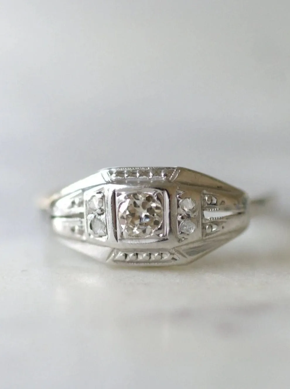 Bague Art Déco Bandeau, Diamants sold by 58 Facettes product image thumbnail 5