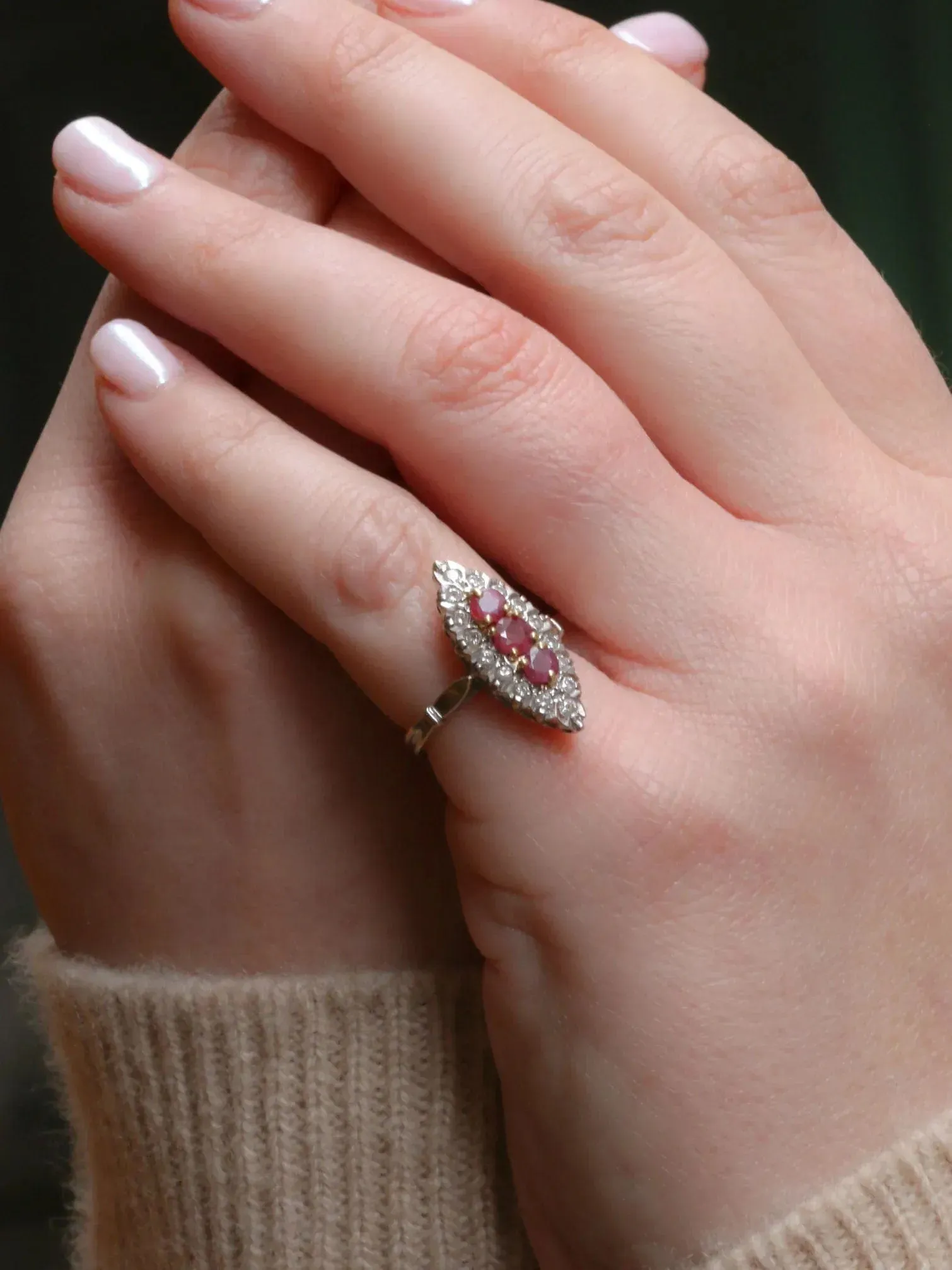 Bague marquise vintage rubis et diamants sold by 58 Facettes product image thumbnail 2